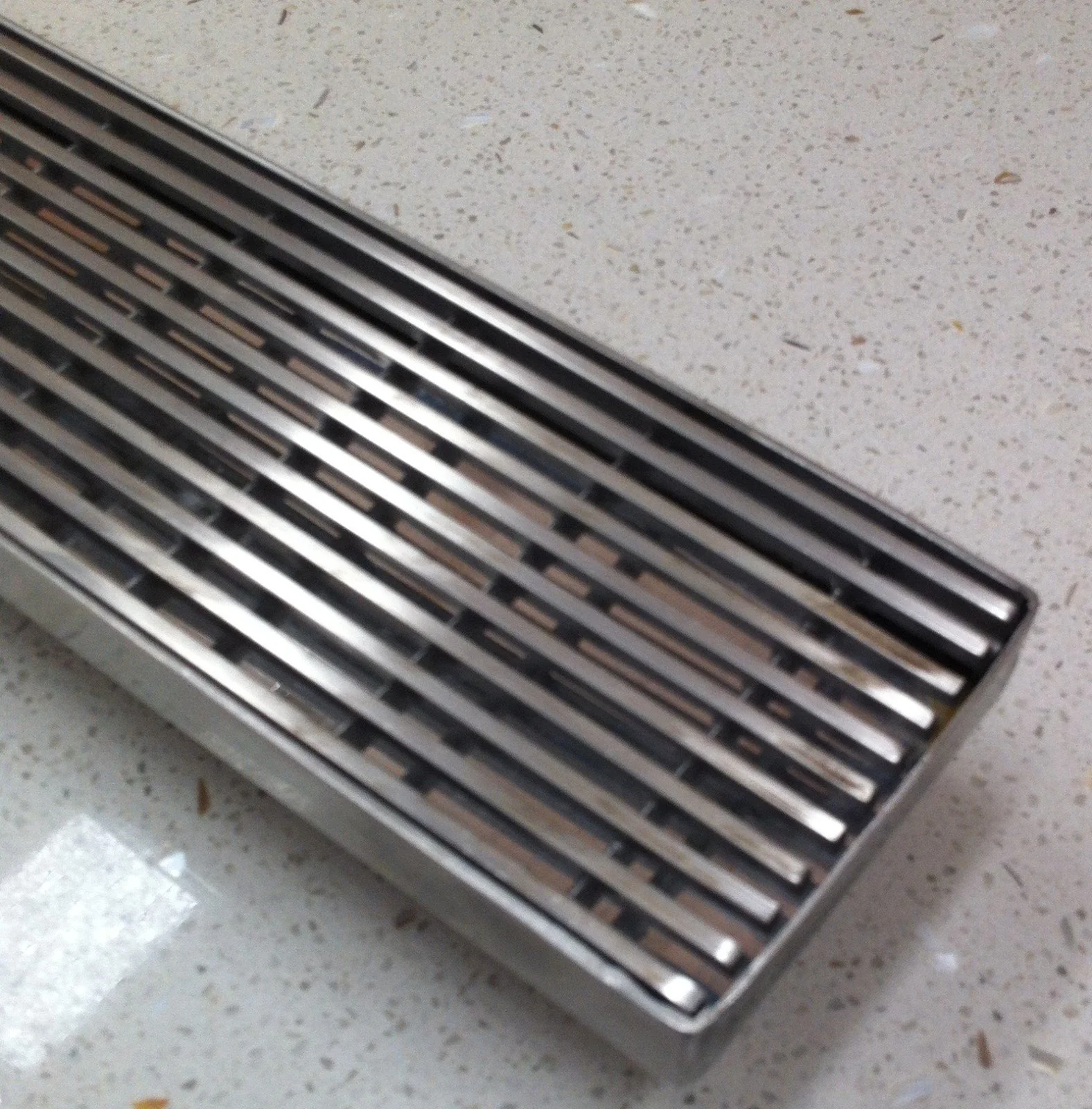 FW99FI Linear Grate Floor Waste