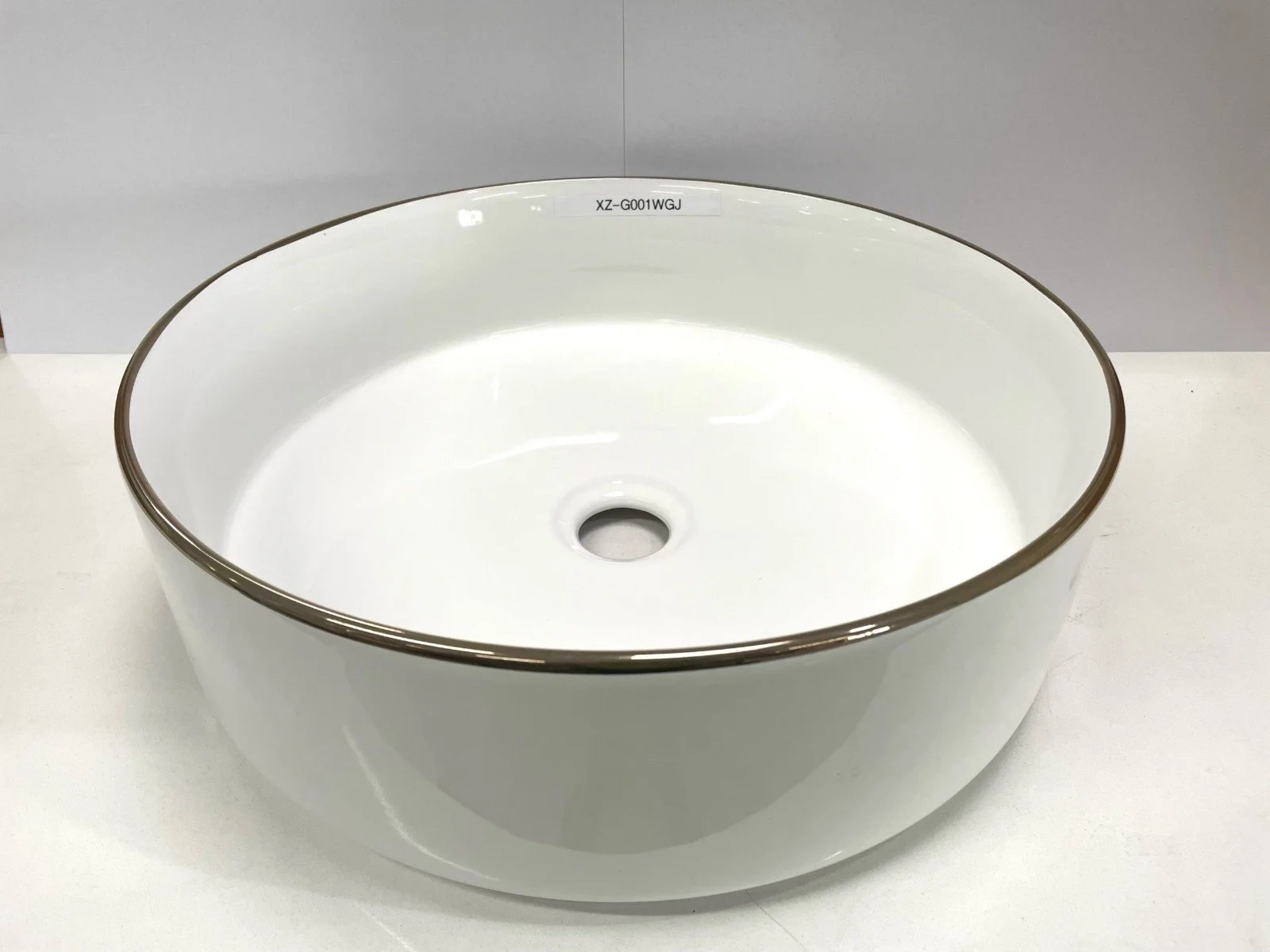 XZ-G001 Round Countertop Basin, Gold Rim
