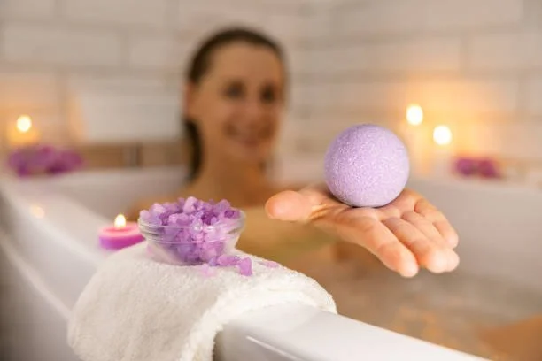 Fizzing Bath Bombs - Lavender (single)