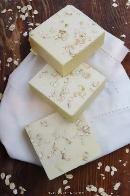 Luxury Goat's Milk Bar Soap - Honey Oatmeal Cream