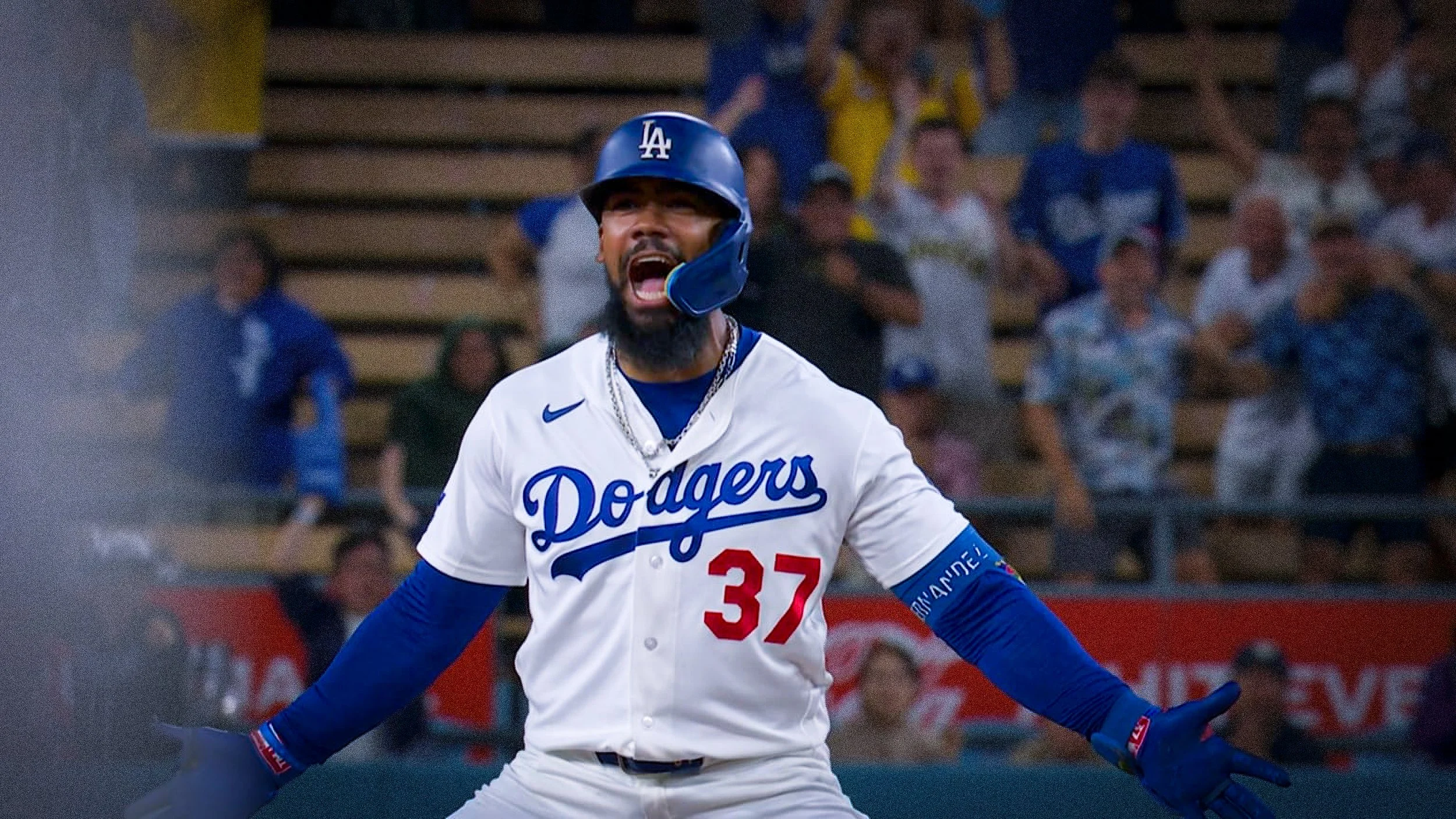 Teoscar Hernández Walks Off Cardinals as Dodgers Avoid Sweep With 3-2 Win