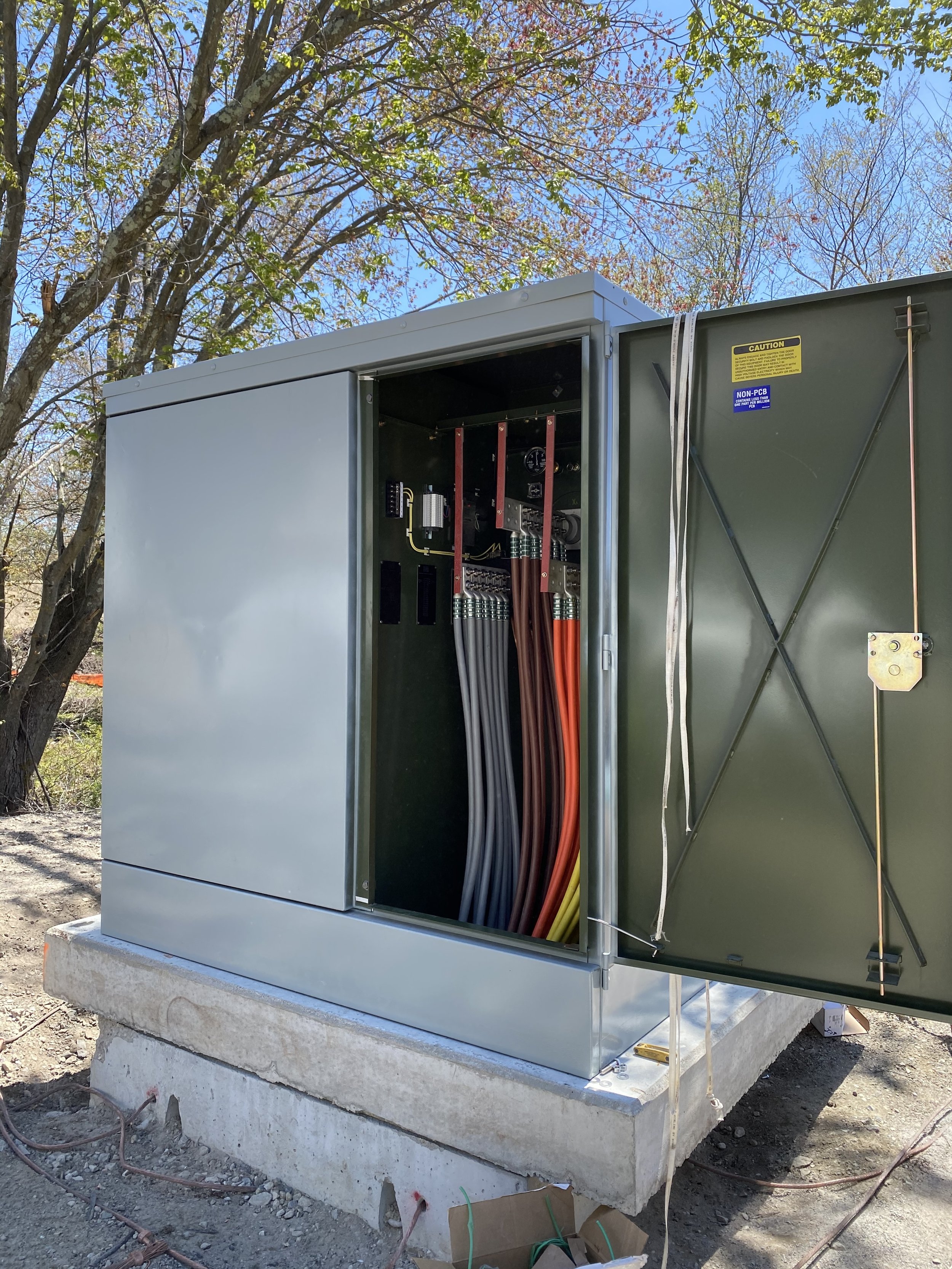 Commercial Electrician  Service and Distribution Equipment Installed by M&J Electrical Contractors