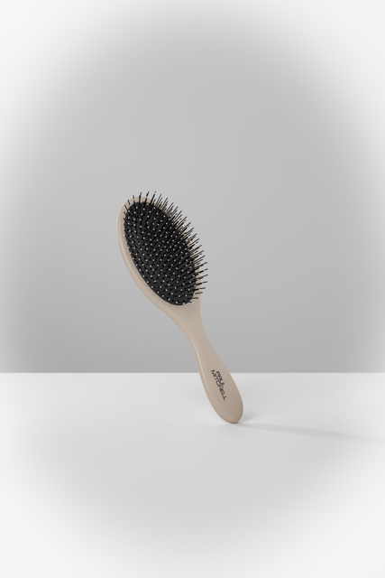 JF26_PM_Artistic_Detangling_Brush_RGB Medium.png