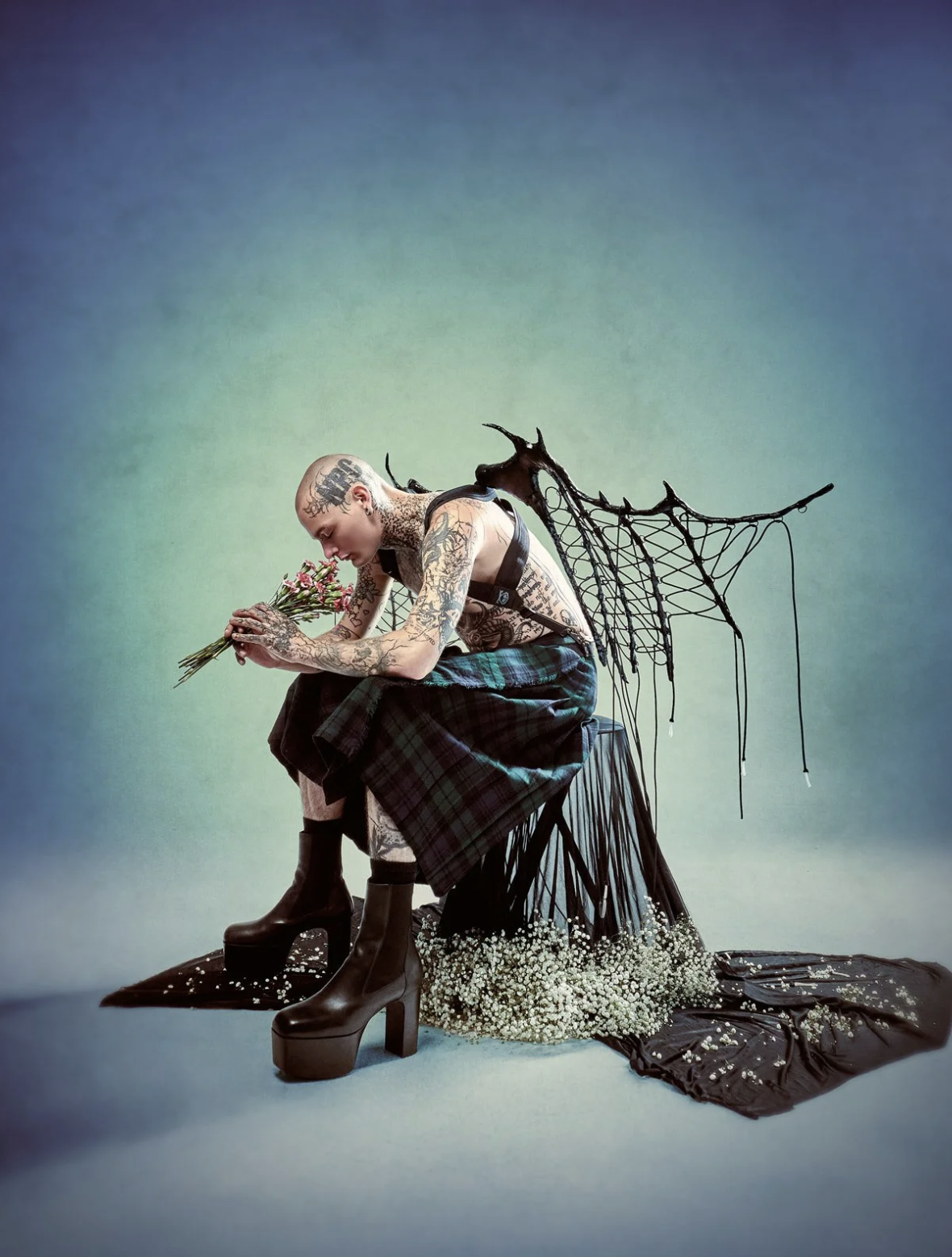 17.23 Magazine
Photo: Bianca Mehnert
Model: Zane Vitt