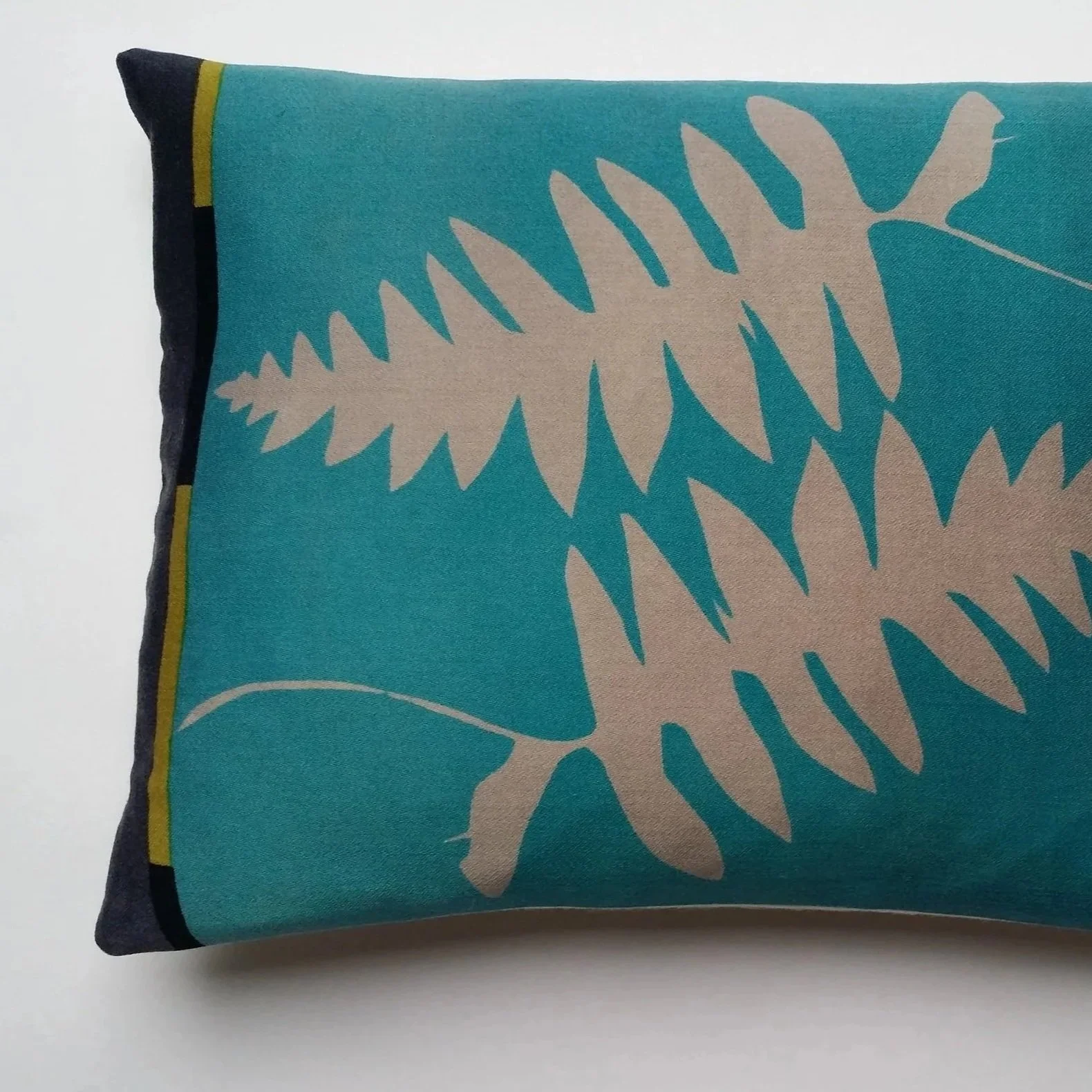 Worsted Wool Twill | 35cm x 45cm