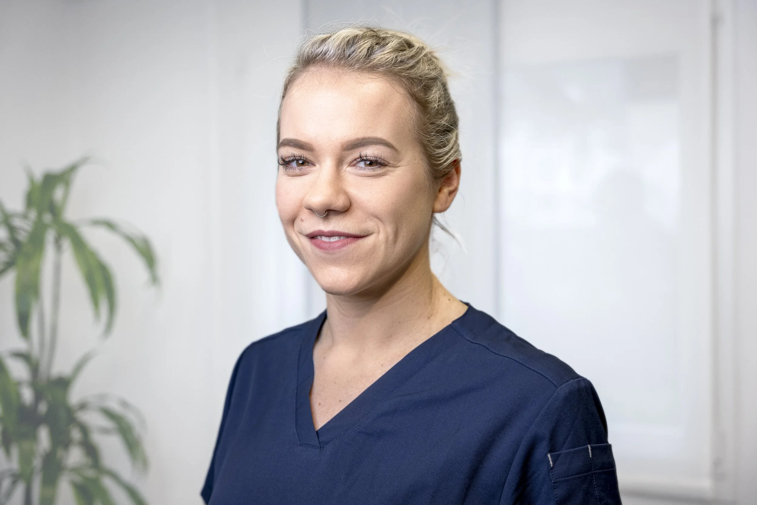 Julia Dietzsch ist Dentalassistentin in Ausbildung in der Zahnpraxis Rebholz.
