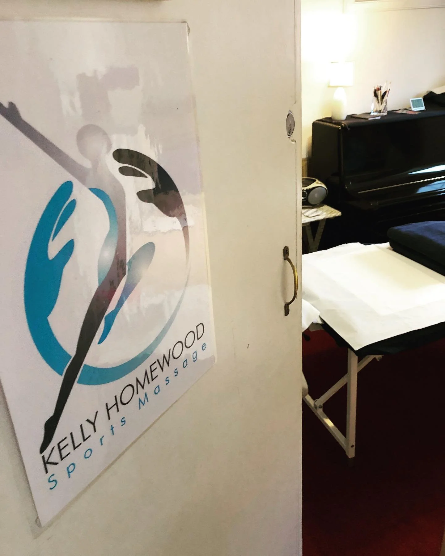 Happy New Year to clients old and new! Here&rsquo;s to a great New Year ahead for us all. The clinic is now open and taking bookings. Availability in Kew on Mondays, Thursdays, Fridays and some Saturdays. Home visits Mon-Sun. Please get in touch to b
