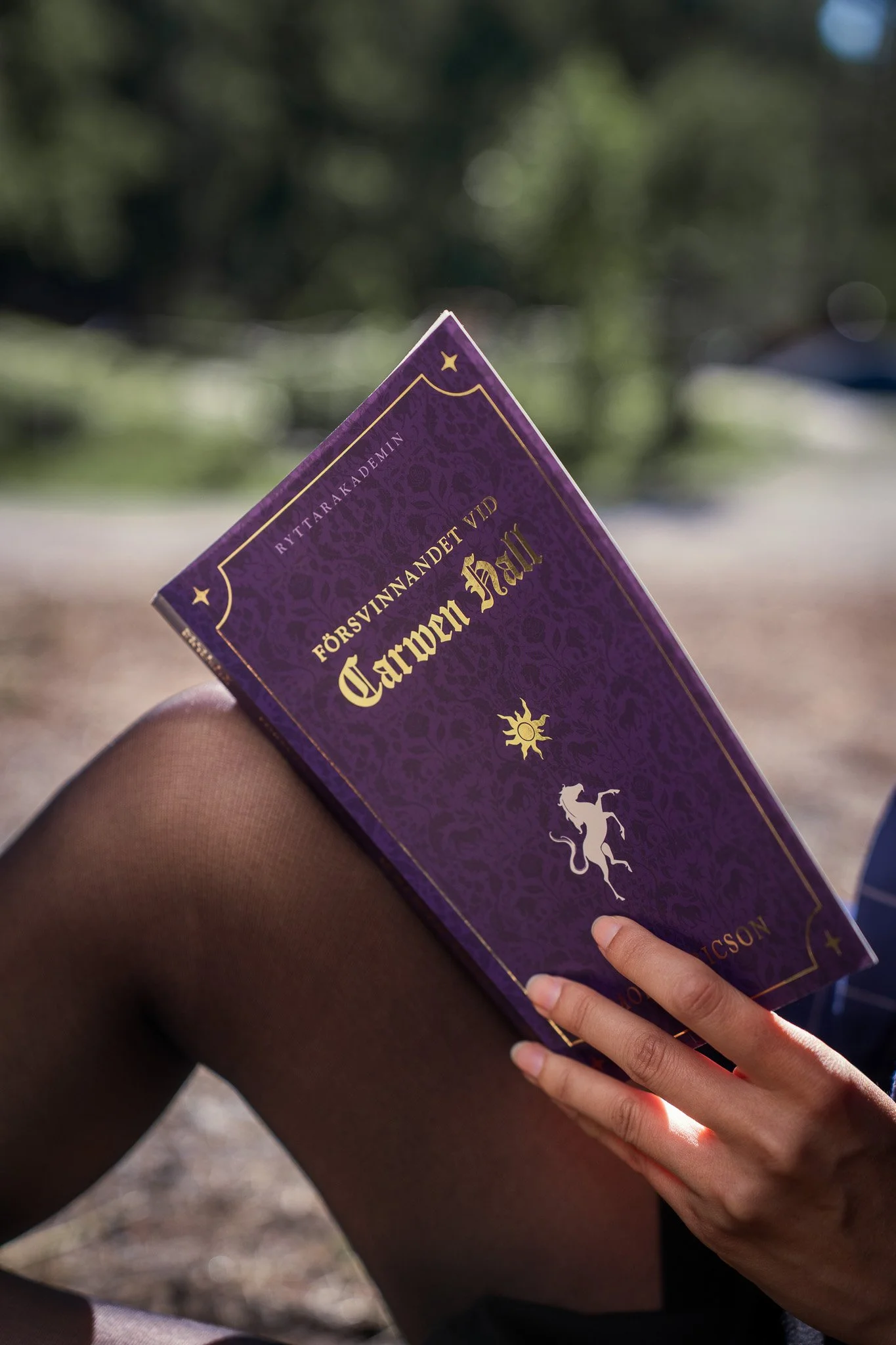 Book_Reading_Small.jpg