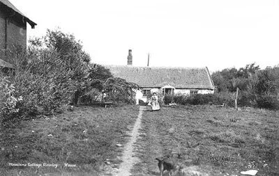 Old single story thatched cottage in Cleveleys, late 1800s.