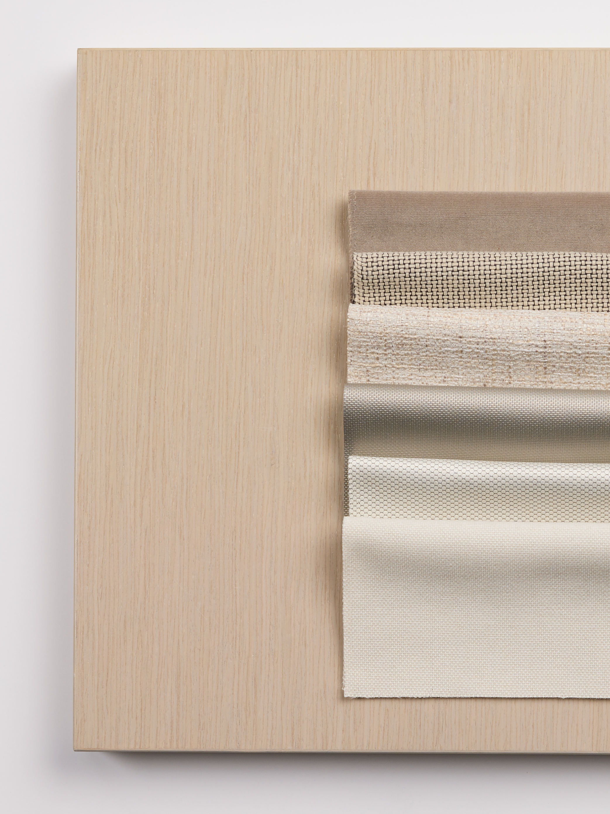 Knoll_DesignDays2024_MaterialLaydown_Veneer_mixed_materials_6.png