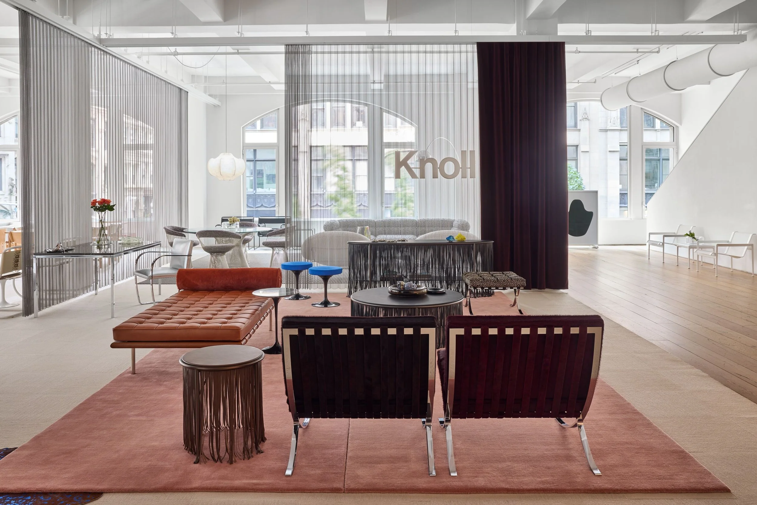 G-KNO_Knoll_Retail_Shop_Glass_House_Install8081.jpg