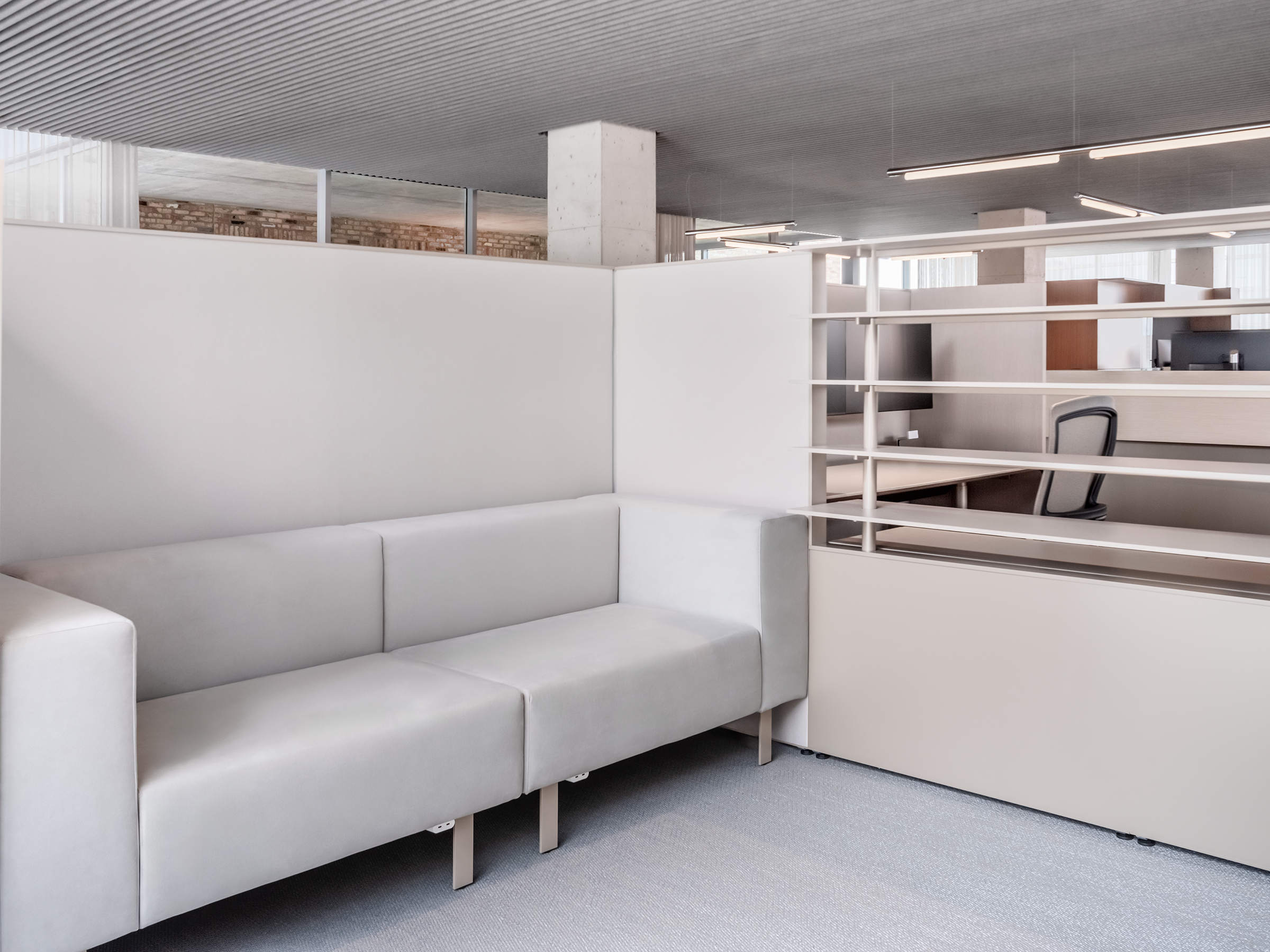 250607_Knoll_Chicago_DSF0100.png