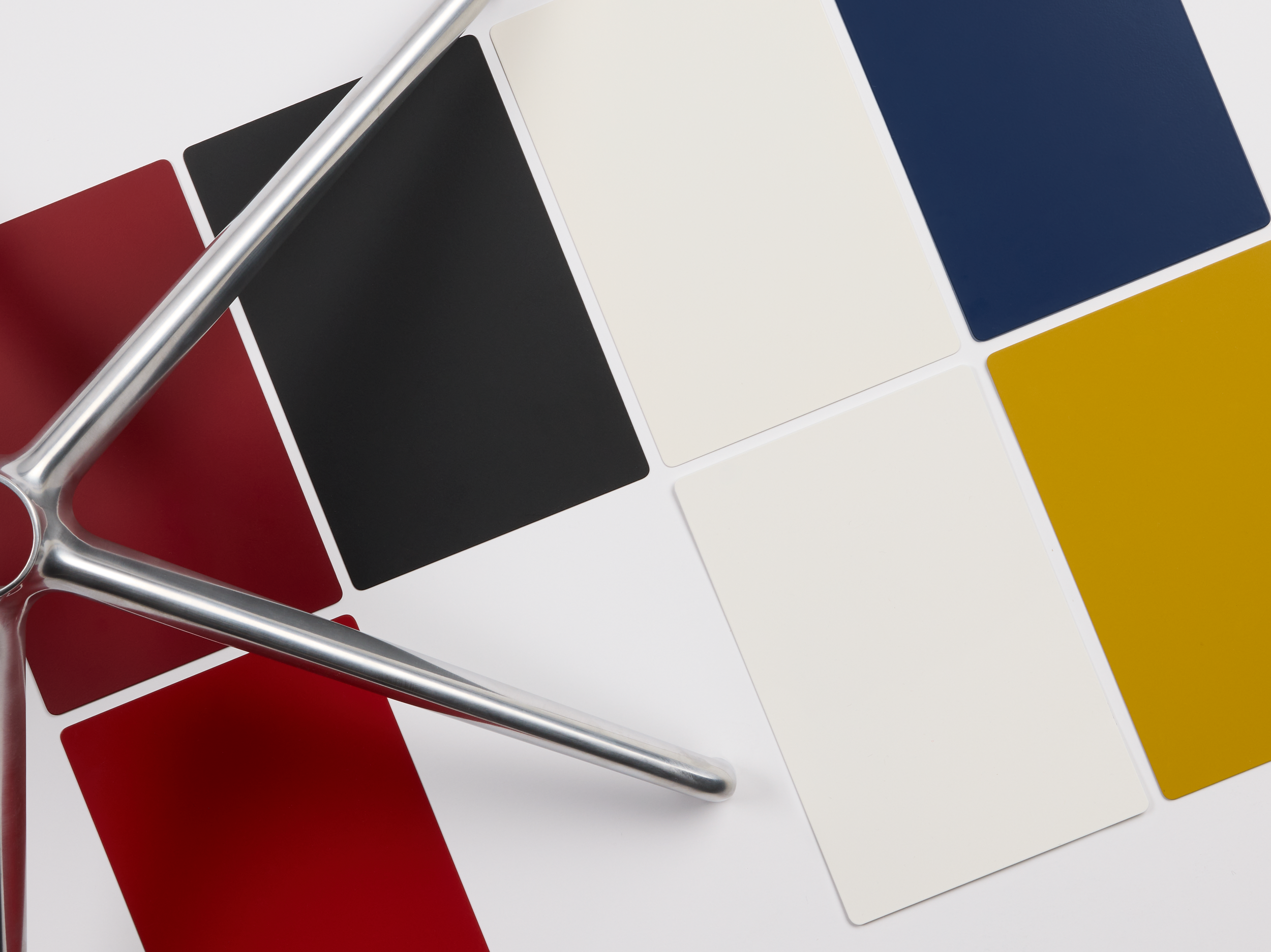 Knoll_DesignDays2024_MaterialLaydown_Metal_9_crop.png