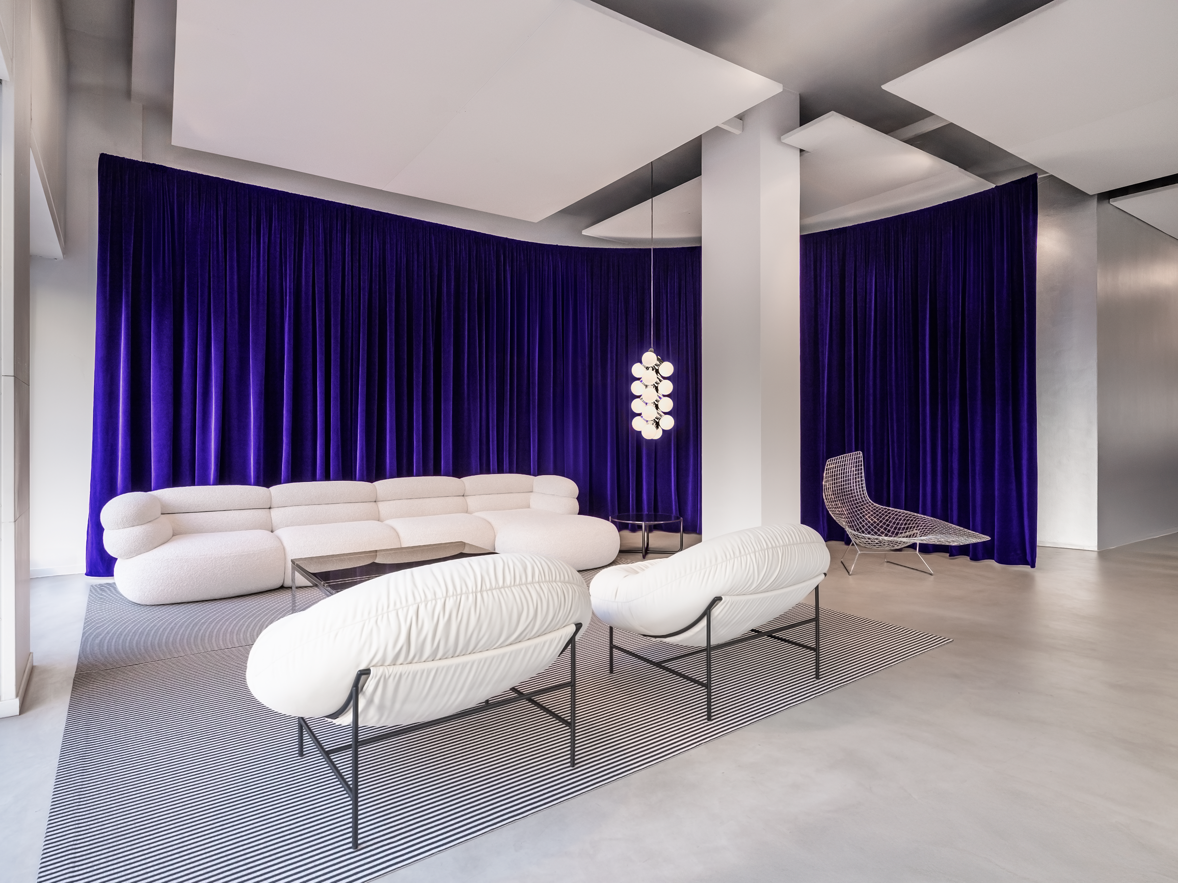 250407_Knoll_Showroom_DSF8353.png