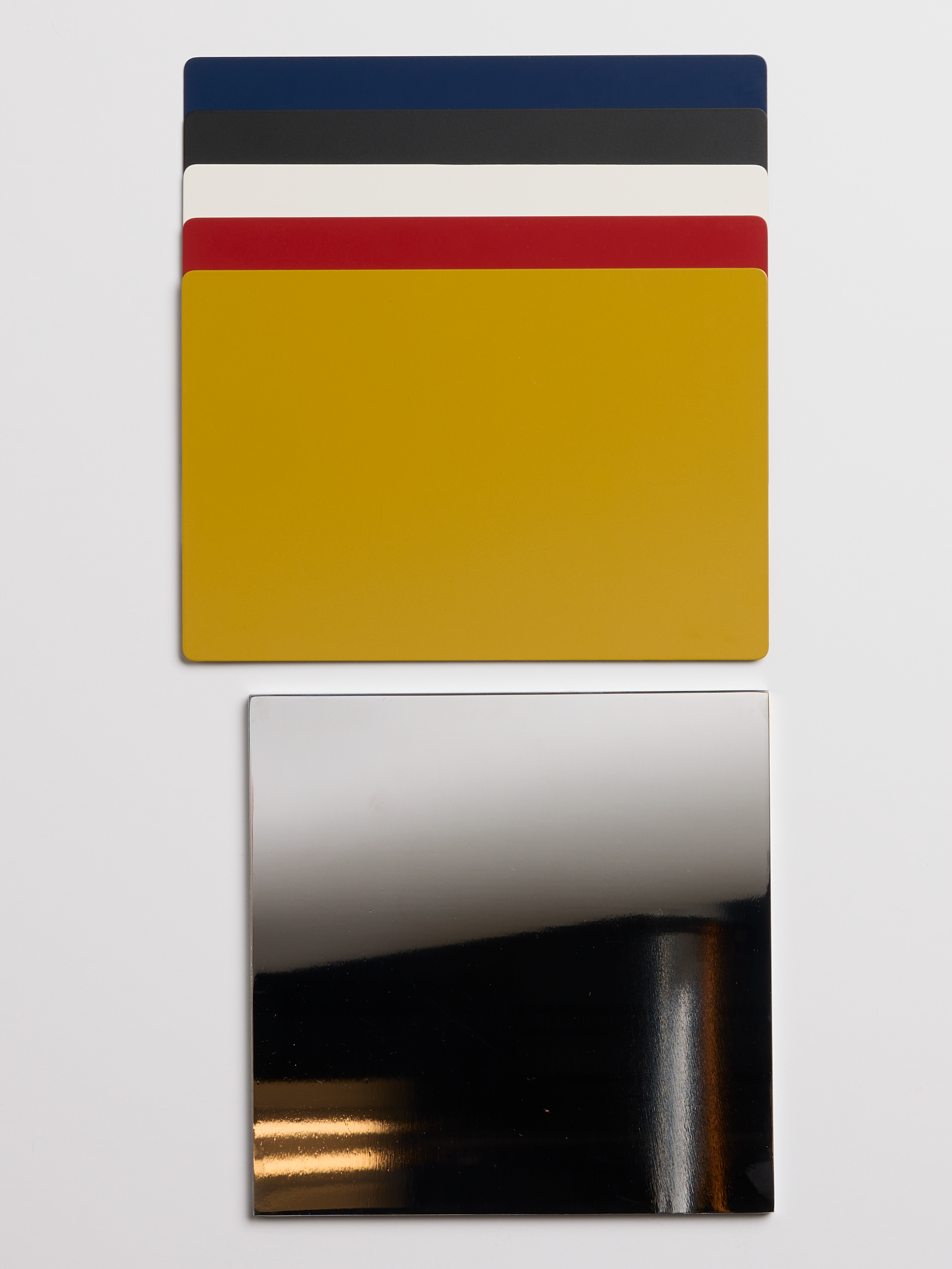 Knoll_DesignDays2024_MaterialLaydown_Metal_3_crop.png