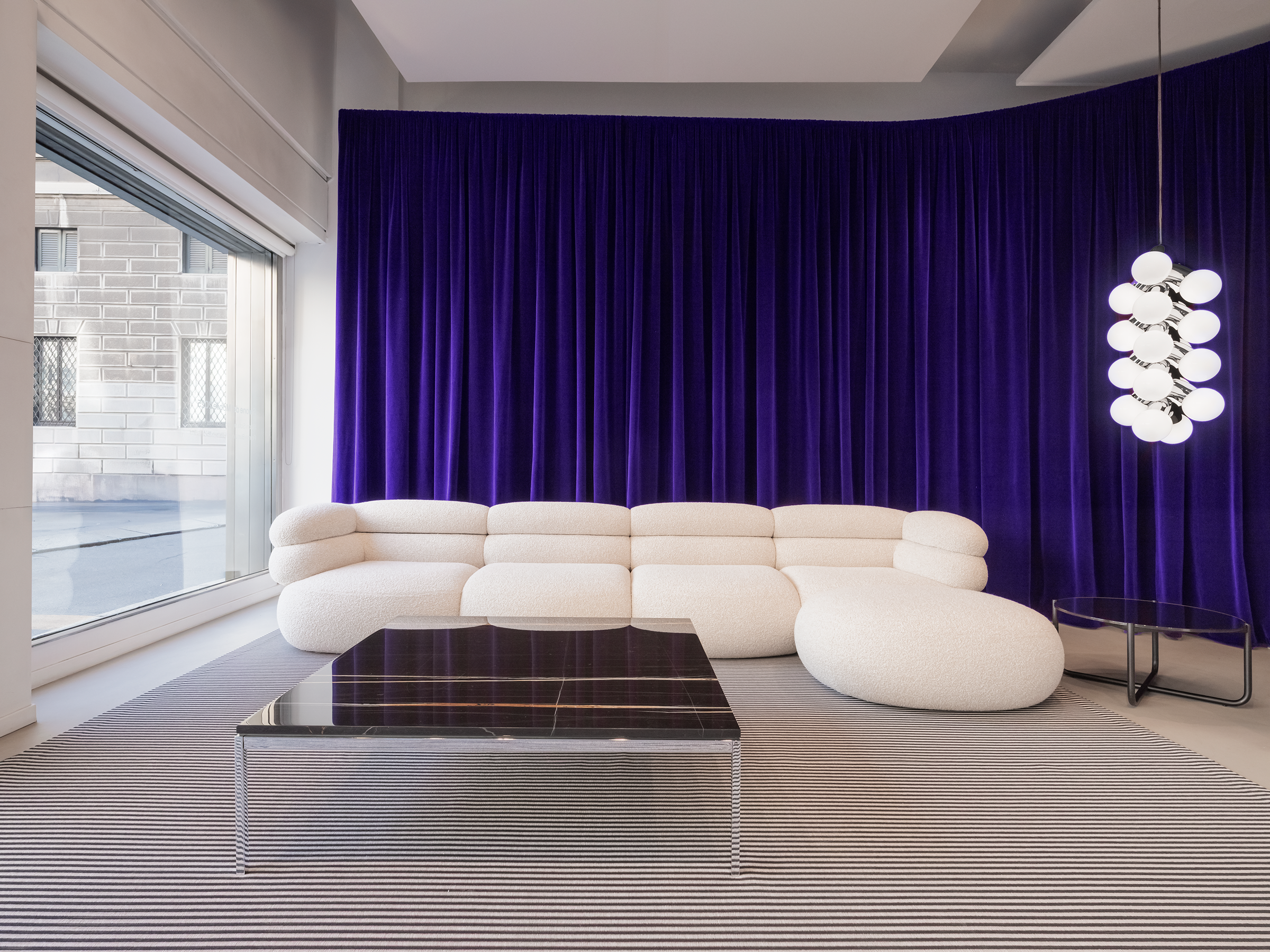 250407_Knoll_Showroom_DSF8355.png