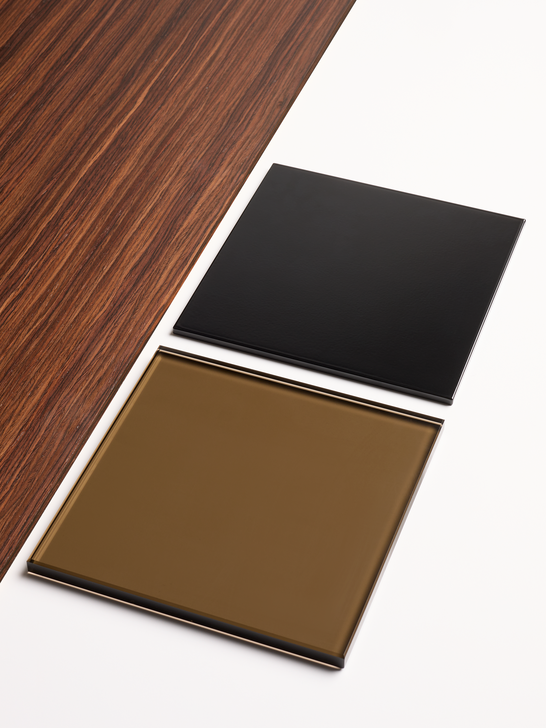 Knoll_DesignDays2024_MaterialLaydown_Veneer_mixed_materials_3_crop.png