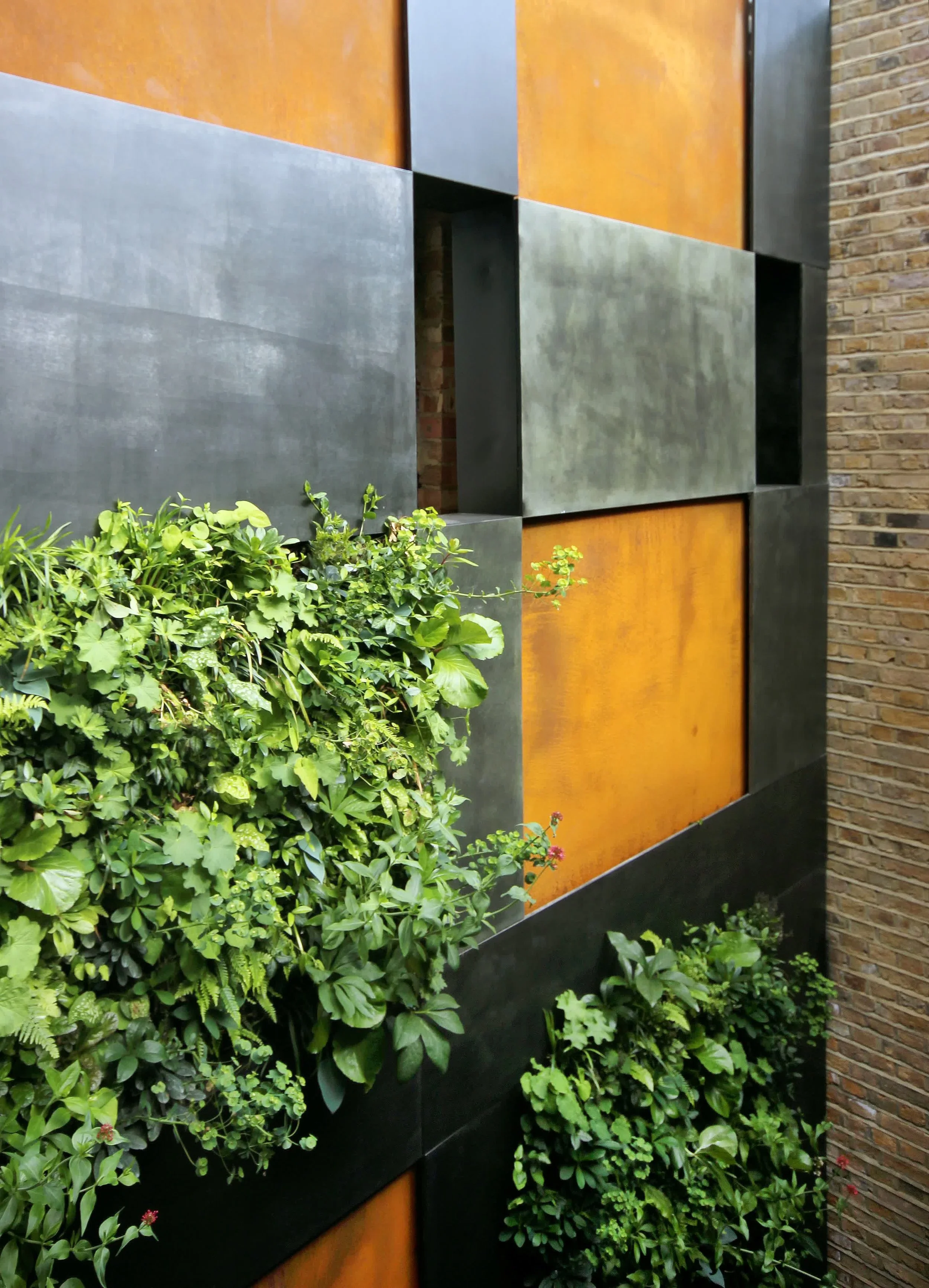 Chalcot Yard Primrose Hill Guillaume Baltz Landscape Design (6).jpg
