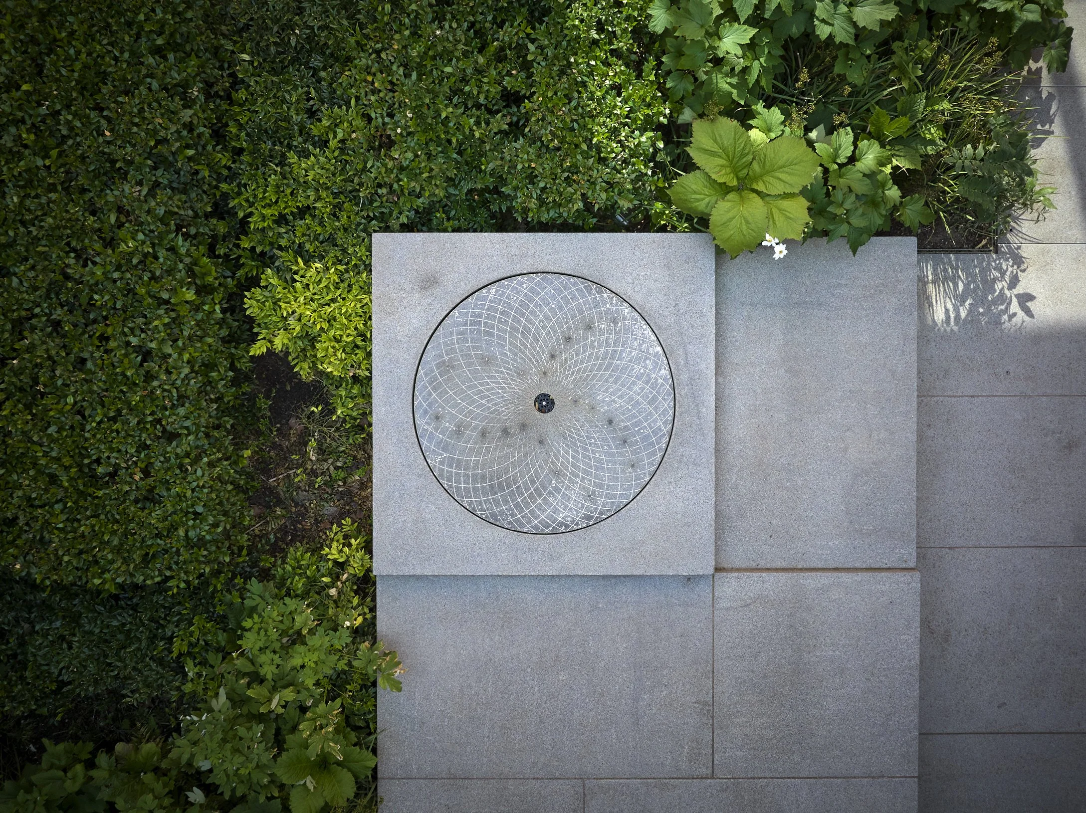 BHSLA-Newnham-College-garden_ Guillaume Baltz Landscape Design (7).jpg