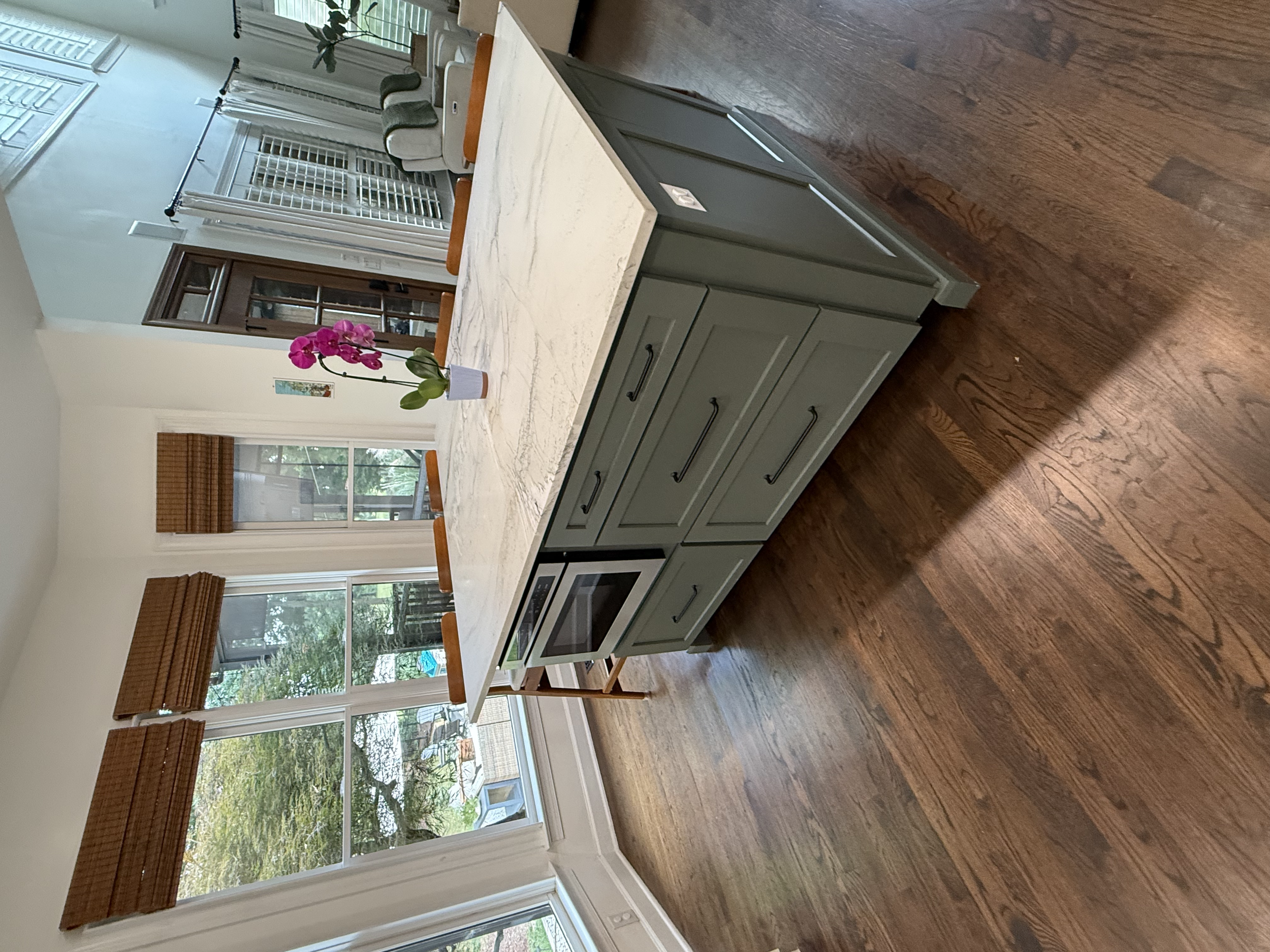 Farnborough Kitchen island 2024