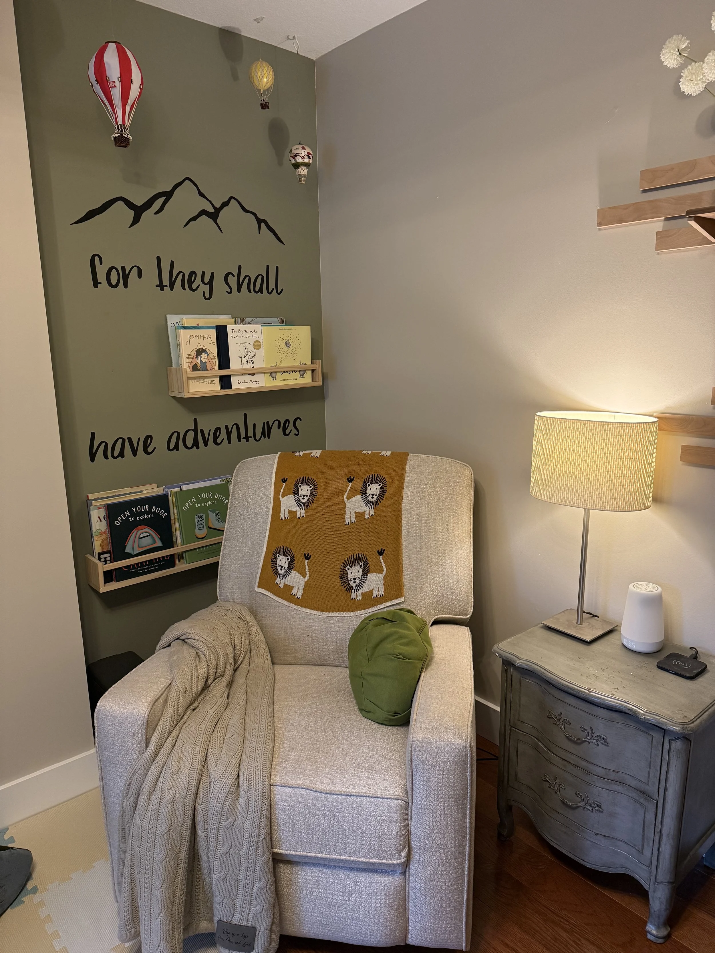 Finishing Little boy book nook