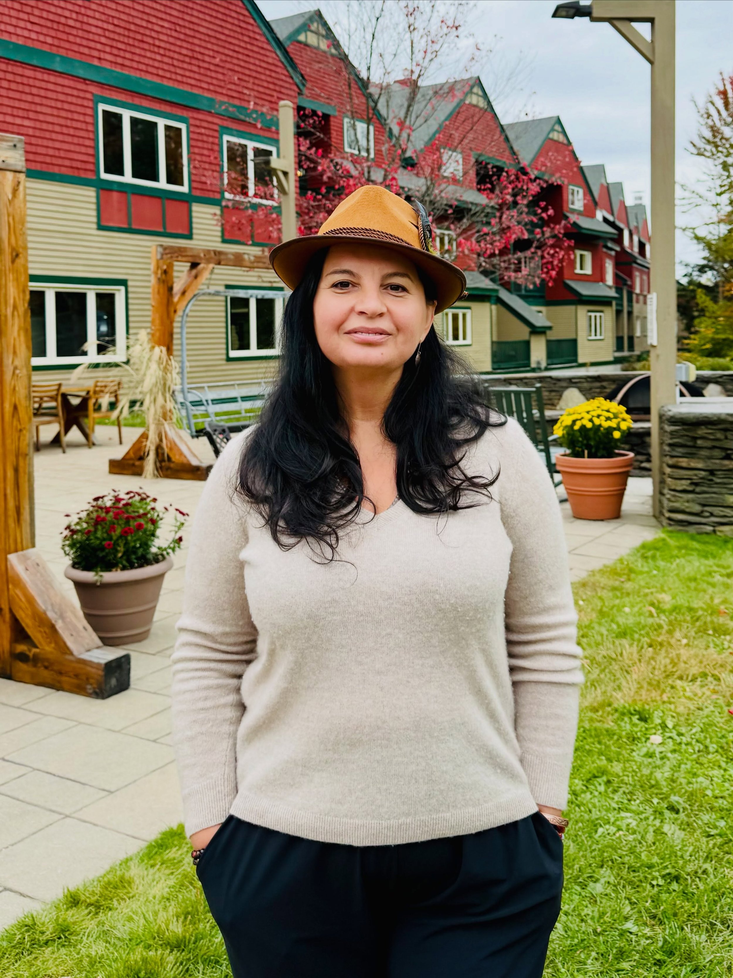 The Person Behind the Therapist 🍂

A little Vermont getaway, beautiful autumn scenery, good company, and a reminder that there&rsquo;s a whole person behind the therapist&rsquo;s chair.

Someone who loves a good adventure, meaningful conversations, 