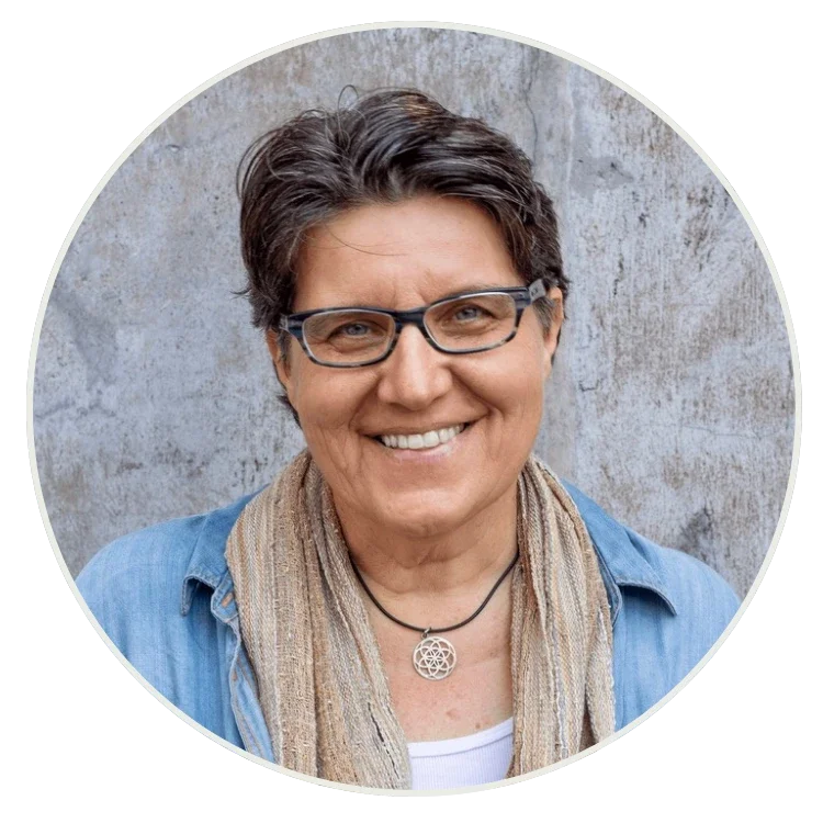 Portrait of Valérie Derbaudrenghien, professional hospitality and real estate photographer at Seña Studio.