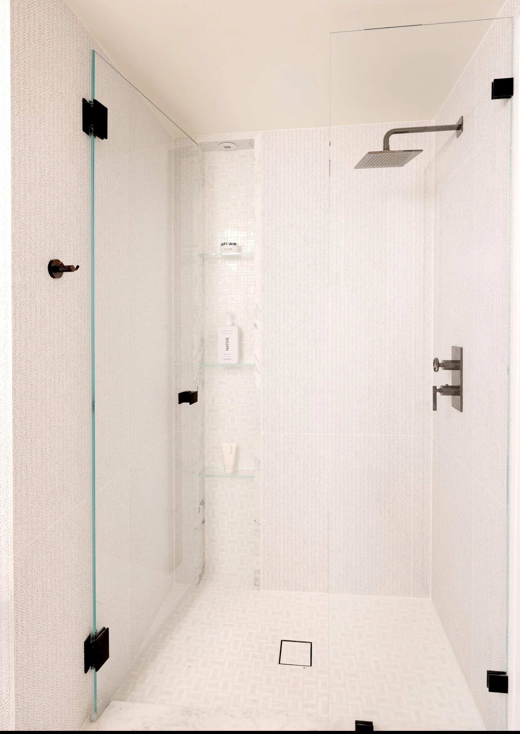 FS_Margot_Interiors_099 (1) (Custom).JPG