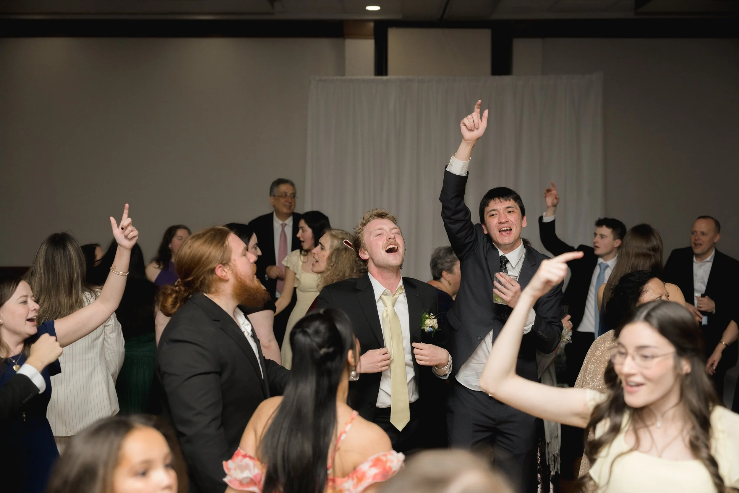 Candid Wedding Reception photos at Best Western Gateway Grand captured by Florida Documentary Photographer Catherine Skelly