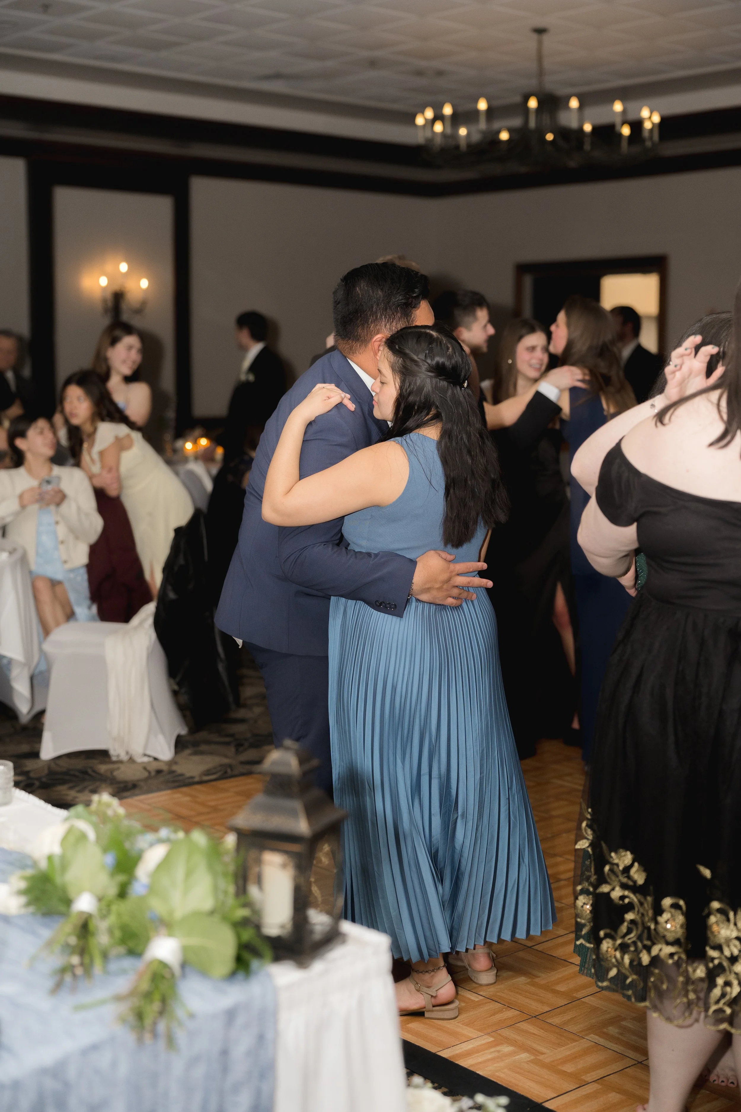 Candid Wedding Reception photos at Best Western Gateway Grand captured by Florida Documentary Photographer Catherine Skelly