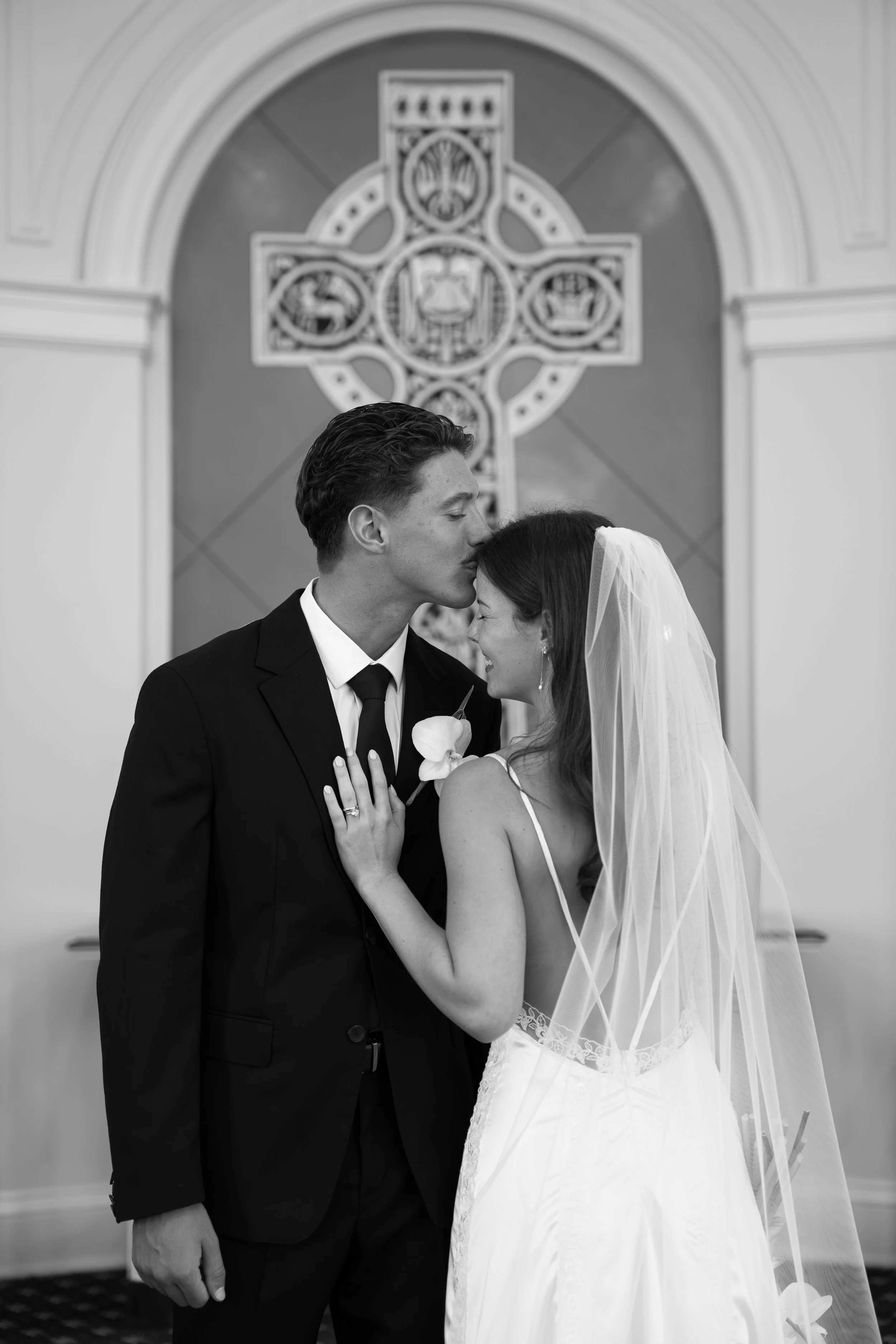 Wedding Ceremony in the Chapel at First Presbyterian Church in Orlando captured by Florida Documentary Photographer Catherine Skelly