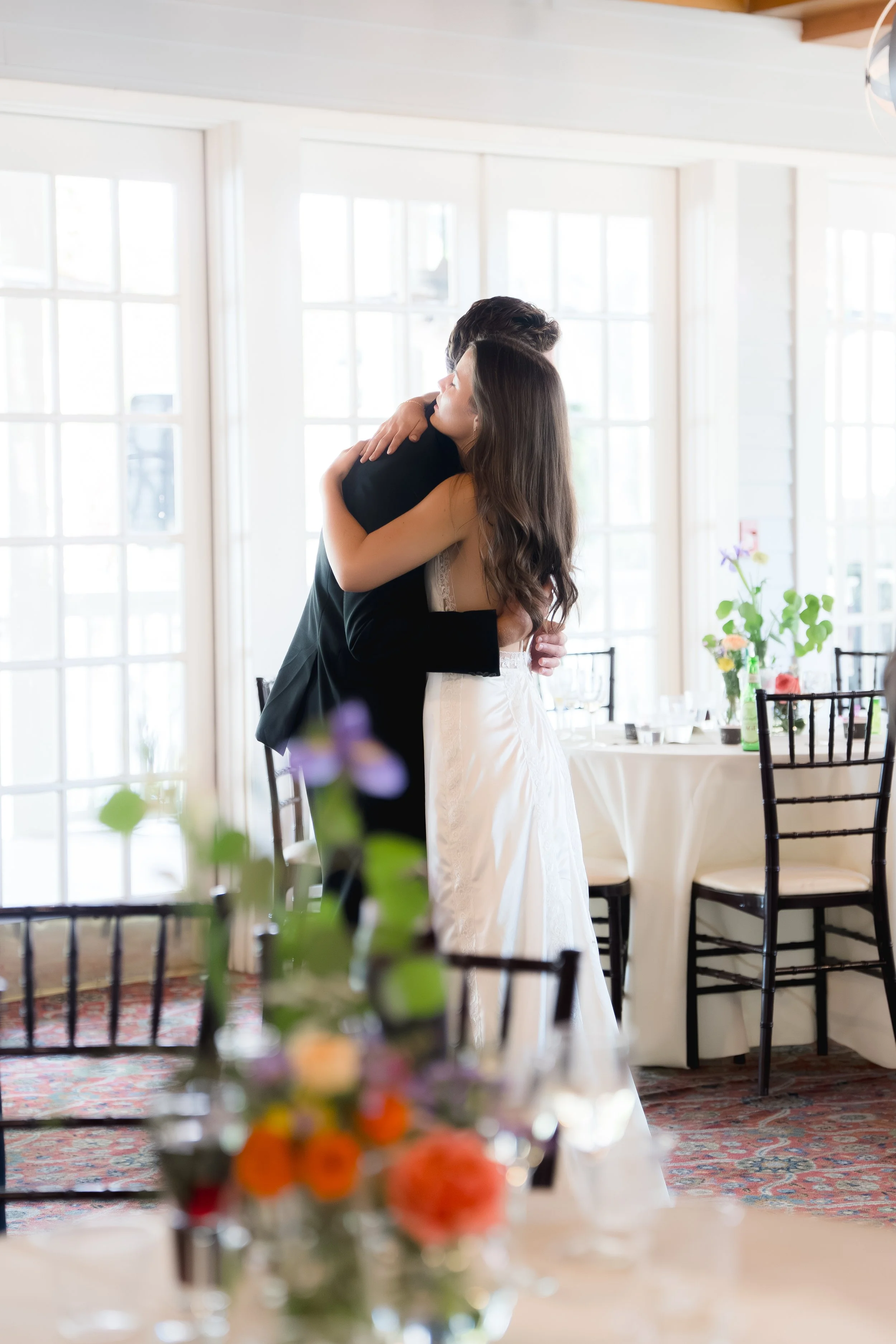 Candid wedding reception photos at Dr. Phillips House in Orlando, Florida captured by Florida Documentary Wedding Photographer Catherine Skelly