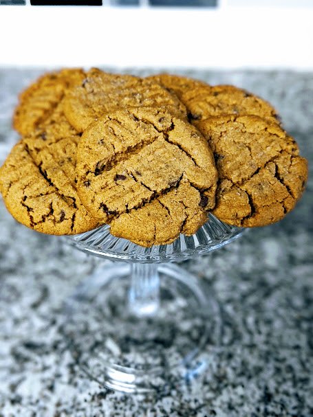 Extra-Large Chewy Peanut Butter Cookies