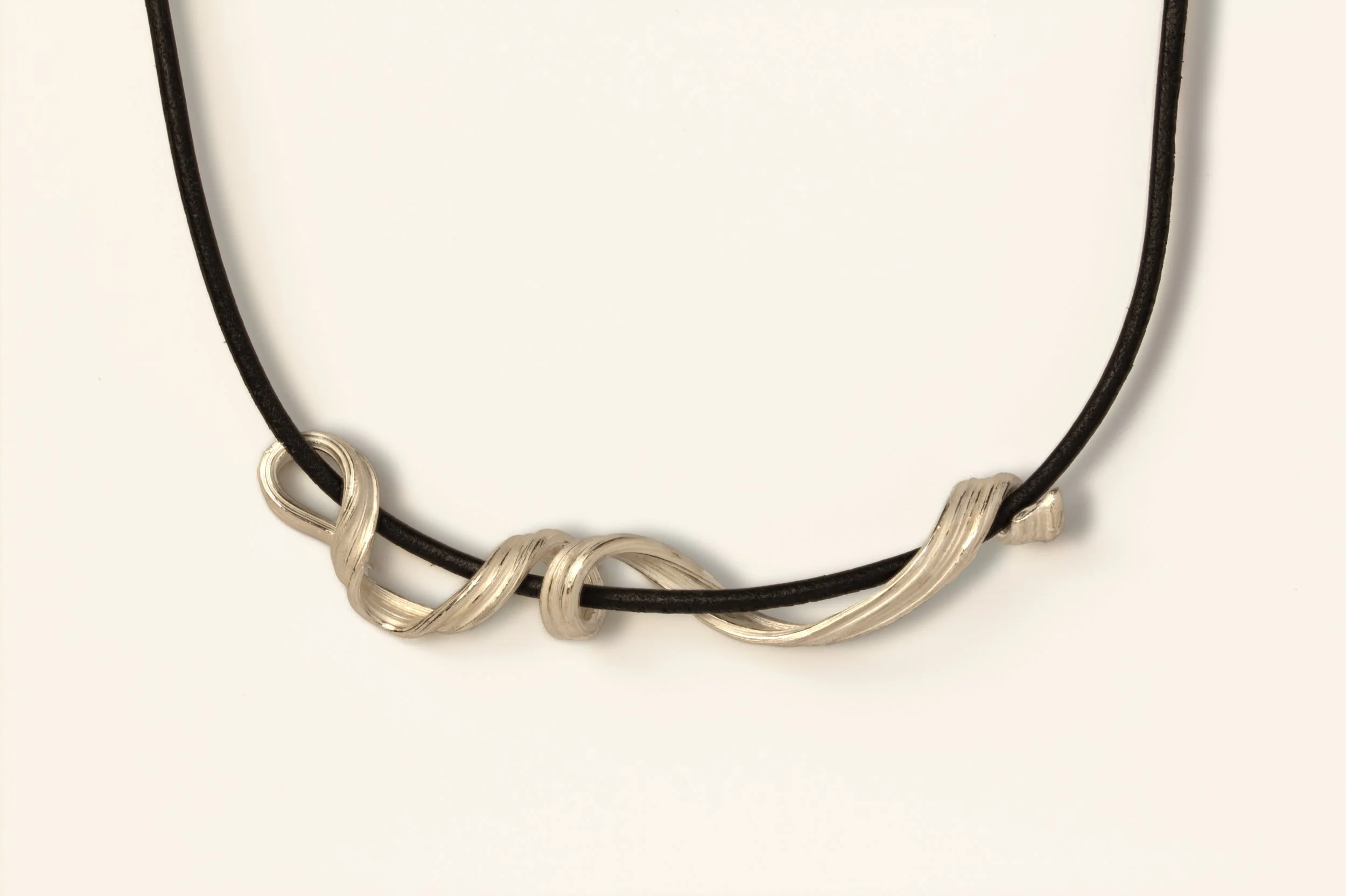 Cascade - Mitsuro pendant wide wrap