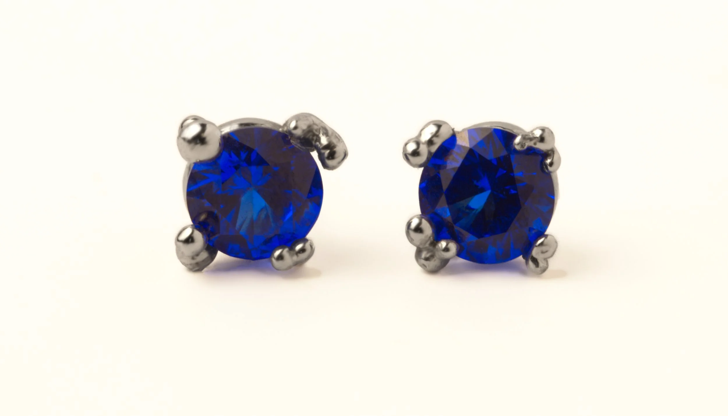 Molten - Cobalt spinel stud earrings
