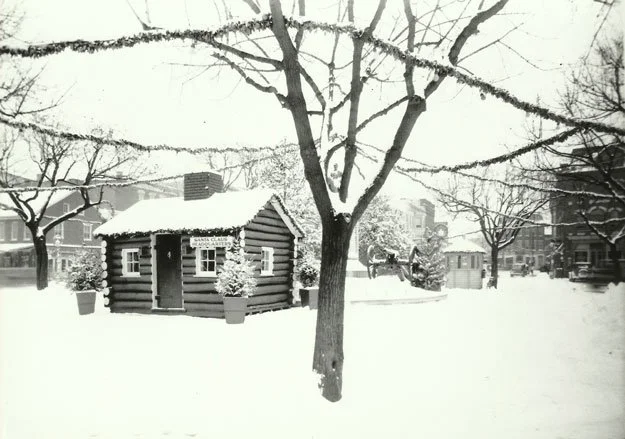 Santa's-Cabin2.jpg