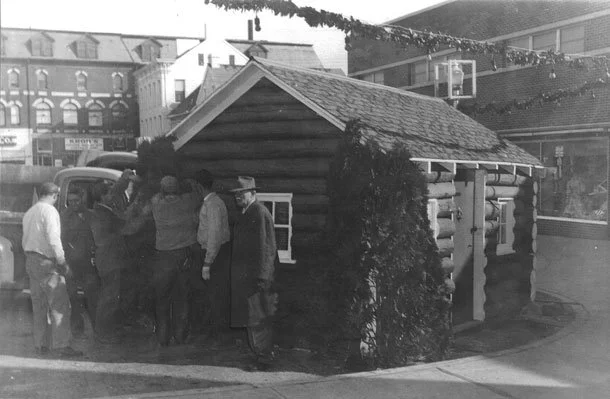 Cabin1950a.jpg