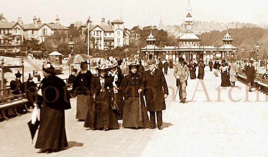web_10E Bournemouth Pier.jpg