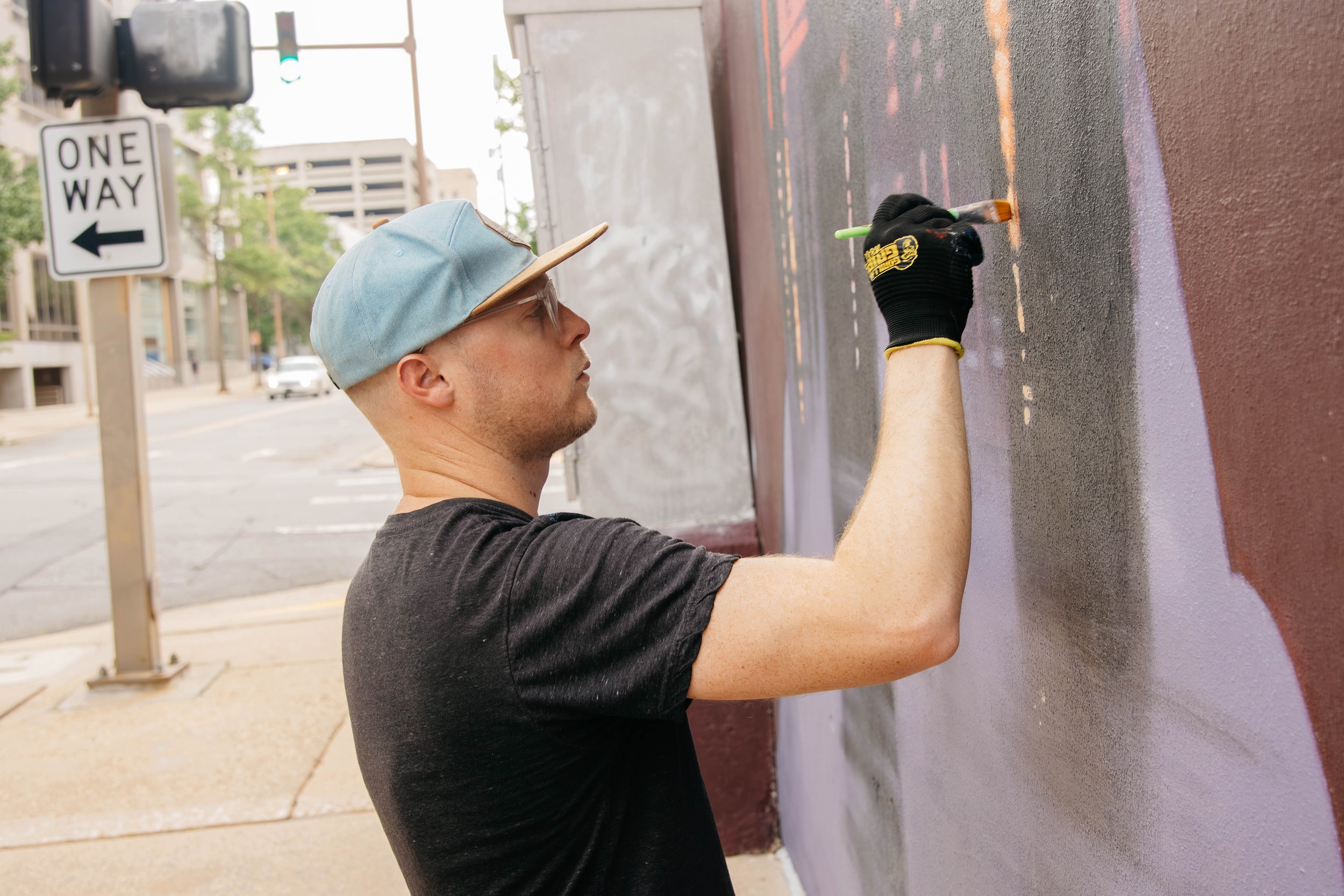 Joel Boyd painting on City Dreamers