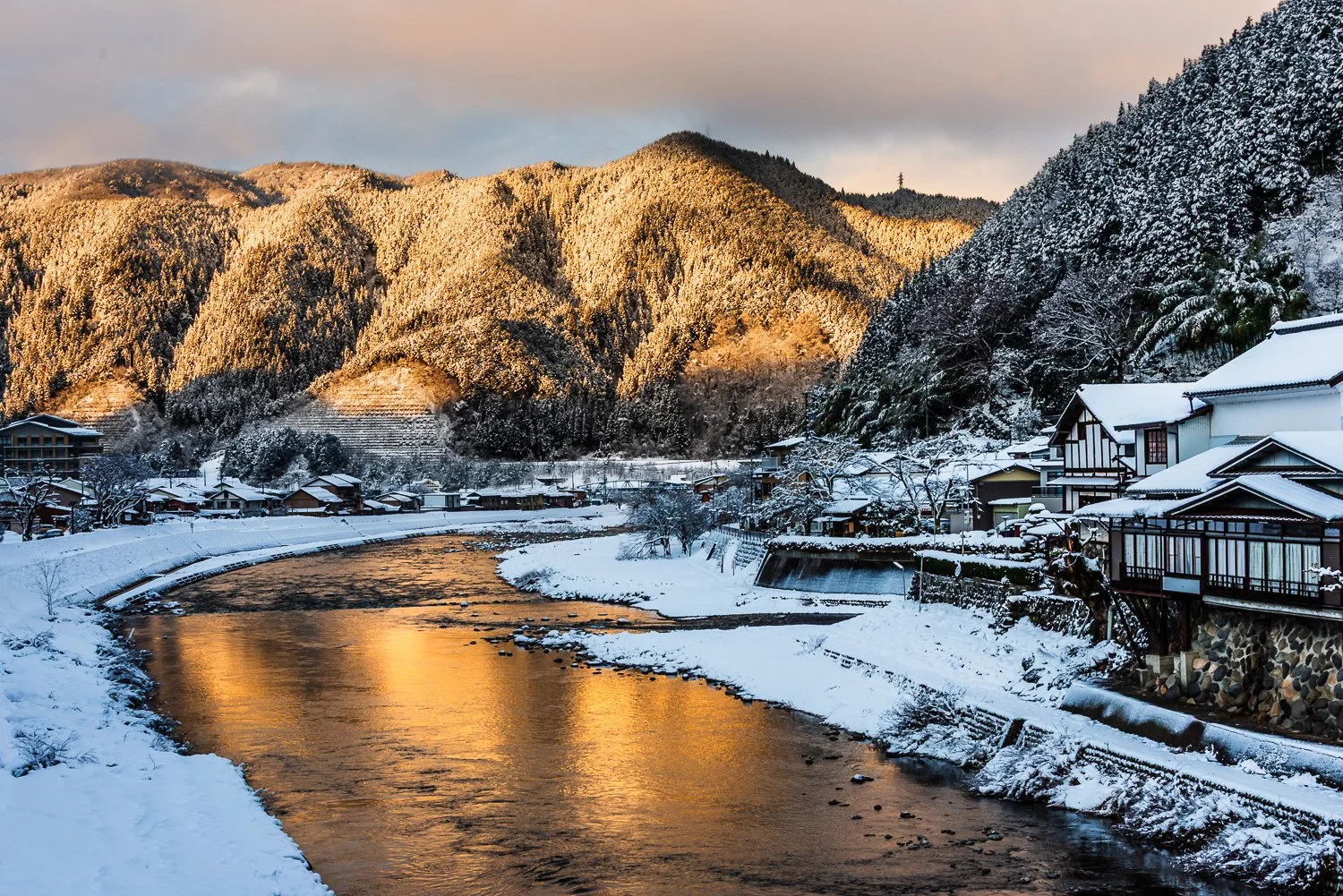 Gujo Hachiman Winter Sunset
