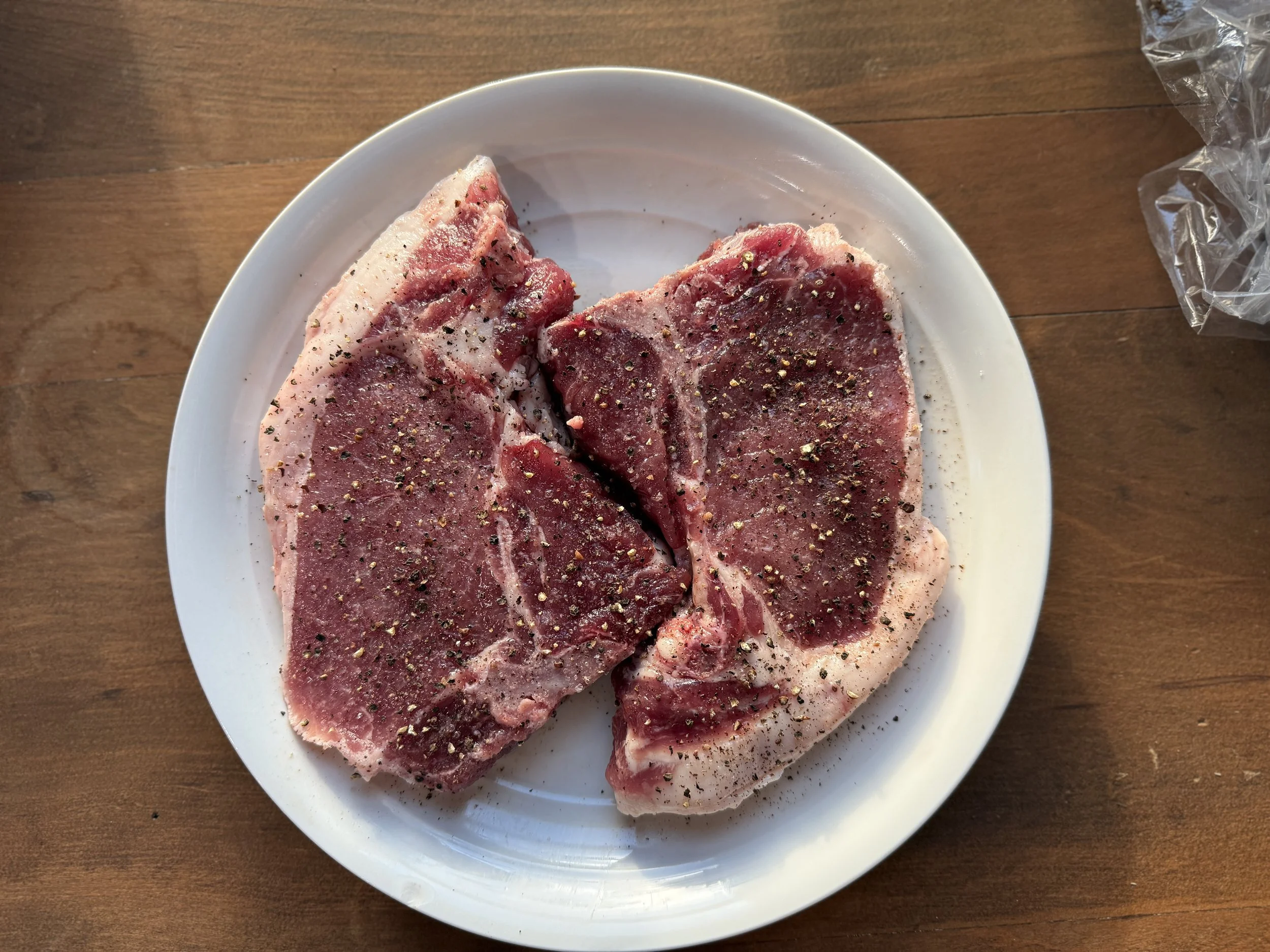 Pork chops (large) - 2 per pack - 1 inch thick