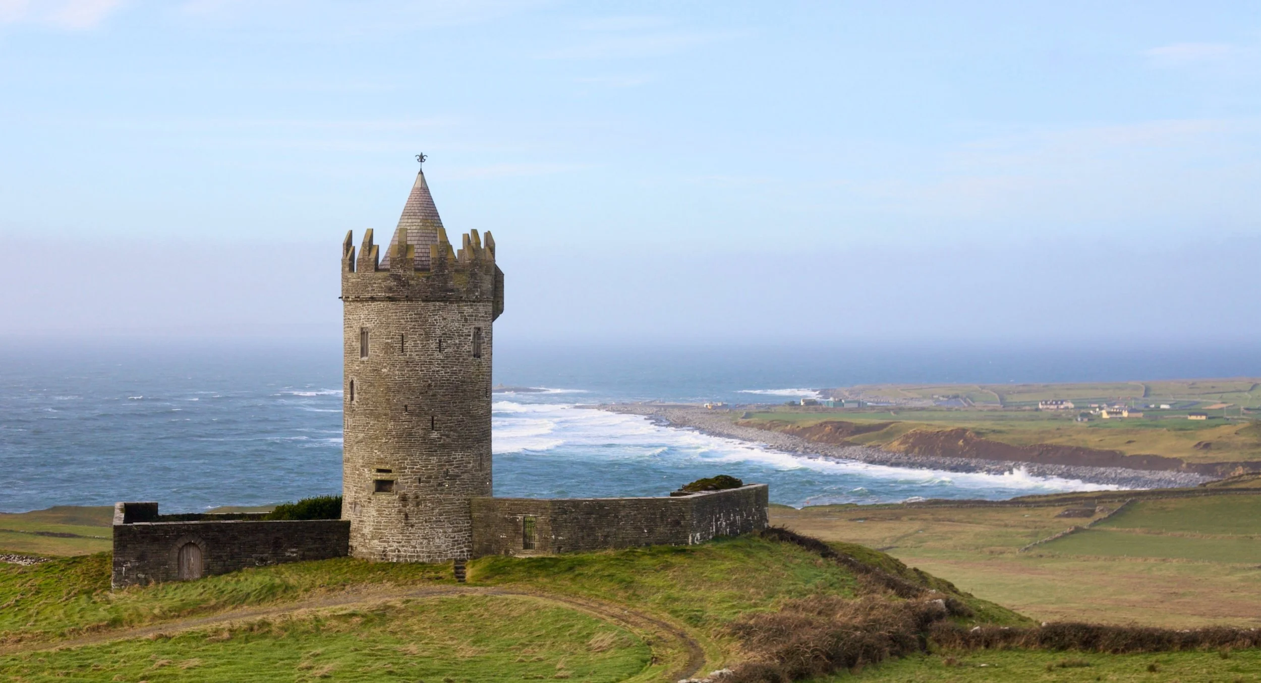 Here&rsquo;s a shot from the hard drive. Doesn&rsquo;t matter where you go along the Irish Coast, there is not a bad view to be found 🙌

#wildatlanticwayclare #irishcastle #irishcoast #clarecoast #doolin