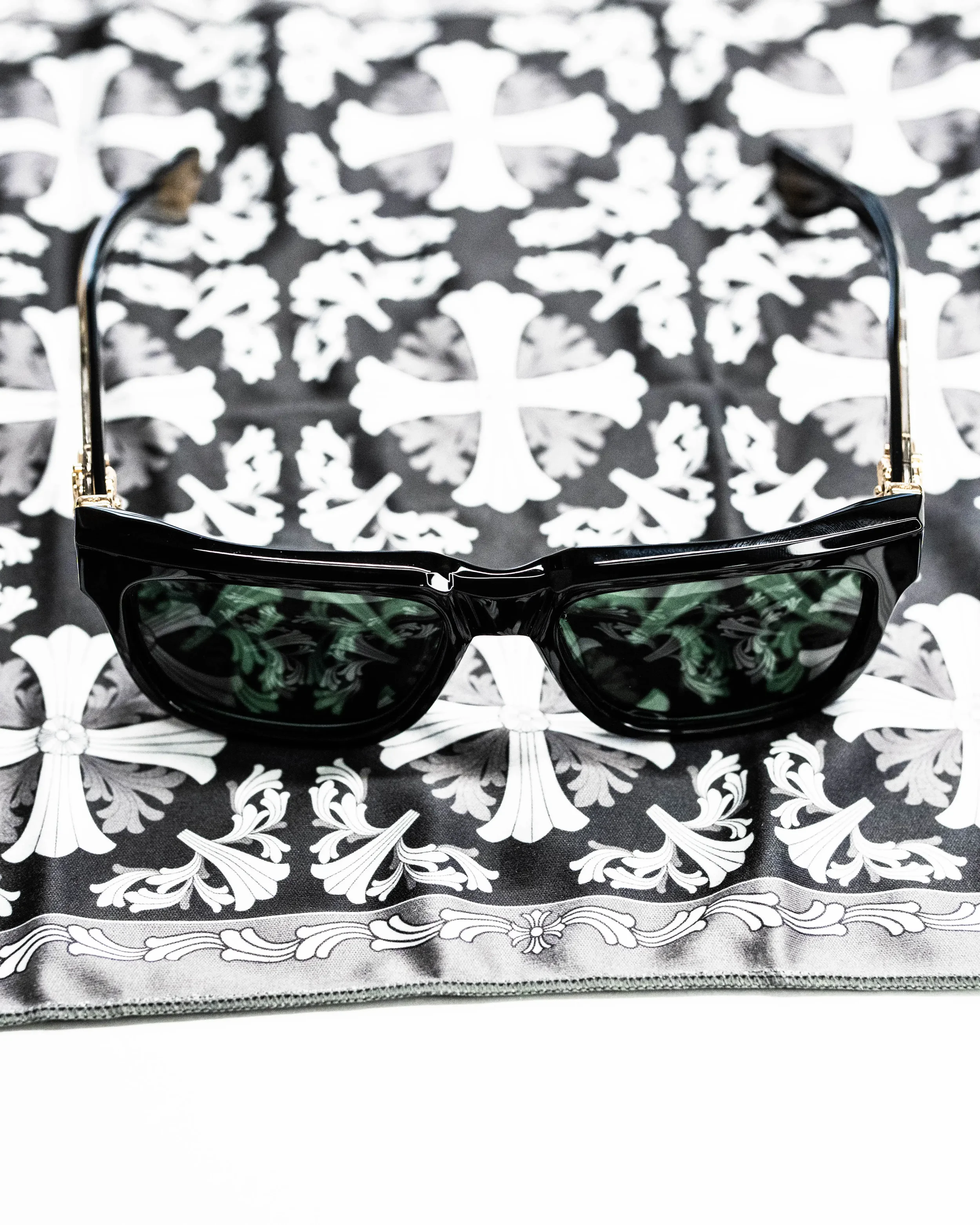 CHROME HEARTS ( BOX OFFICER ).webp