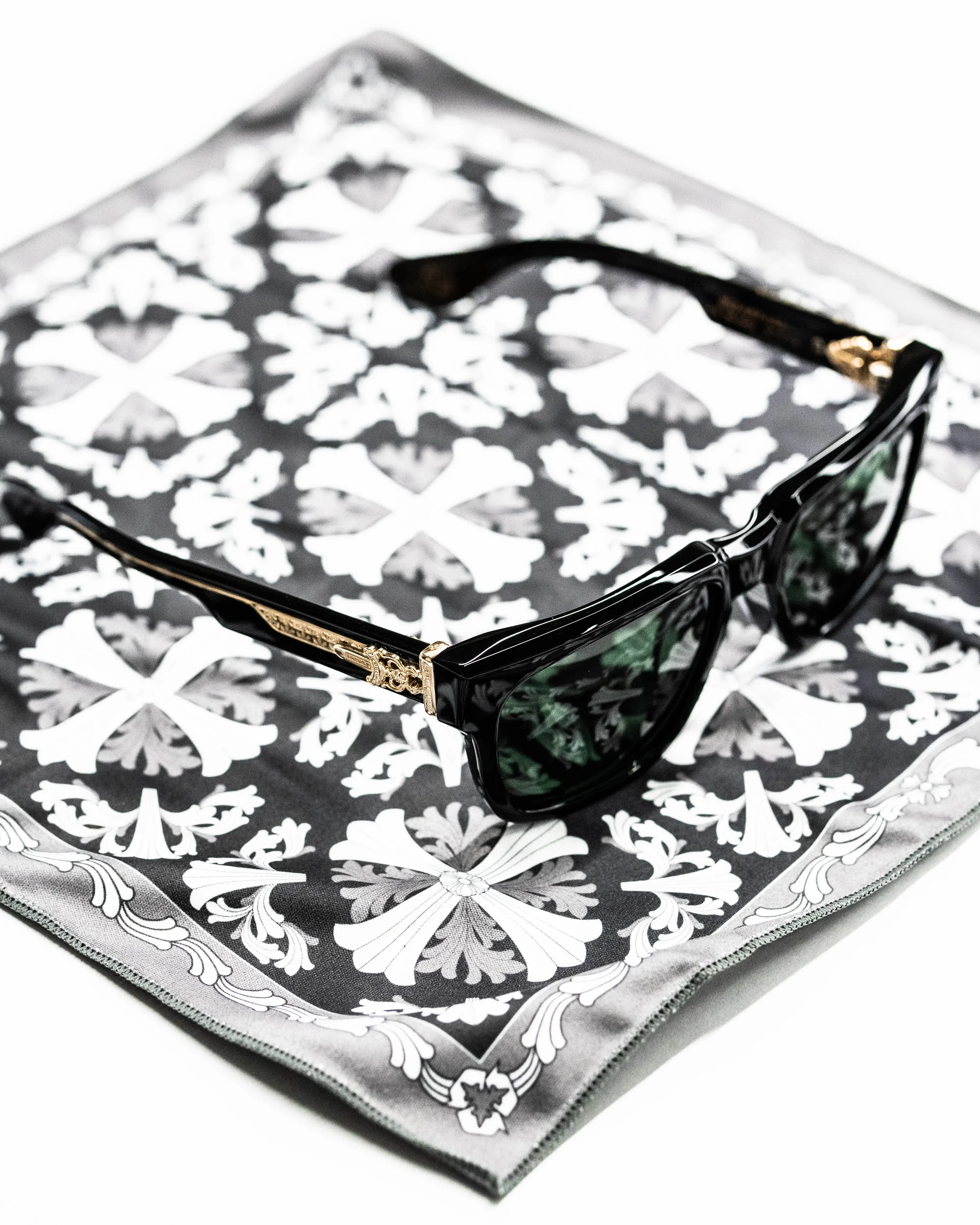 CHROME HEARTS ( BOX OFFICER )(1).webp