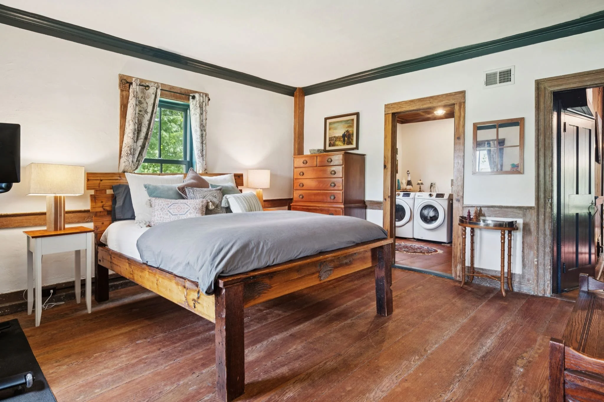 182 Dartmouth College Hwy Haverhill NH 21.jpg