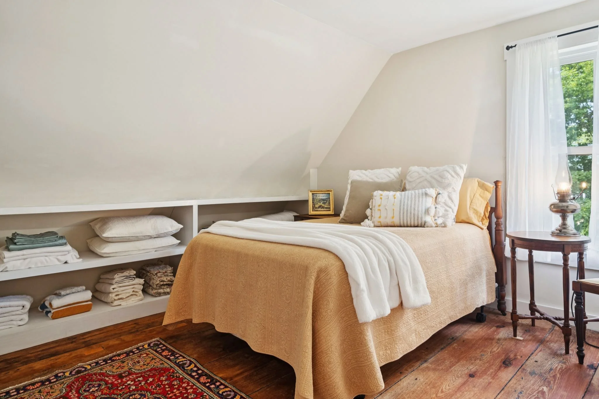 182 Dartmouth College Hwy Haverhill NH 22.jpg