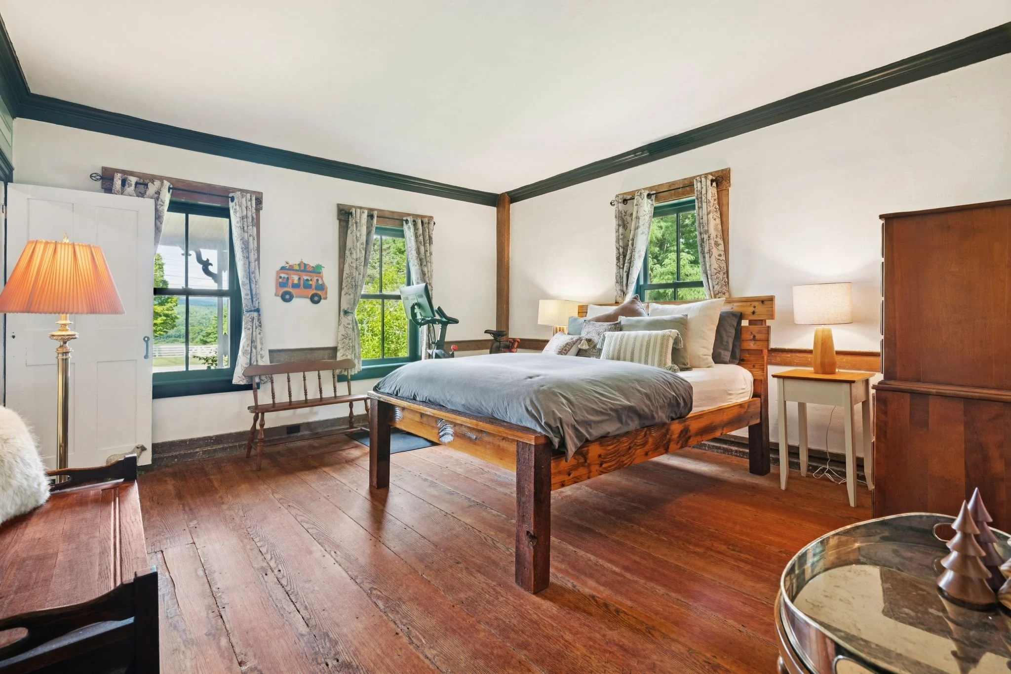 182 Dartmouth College Hwy Haverhill NH 20.jpg