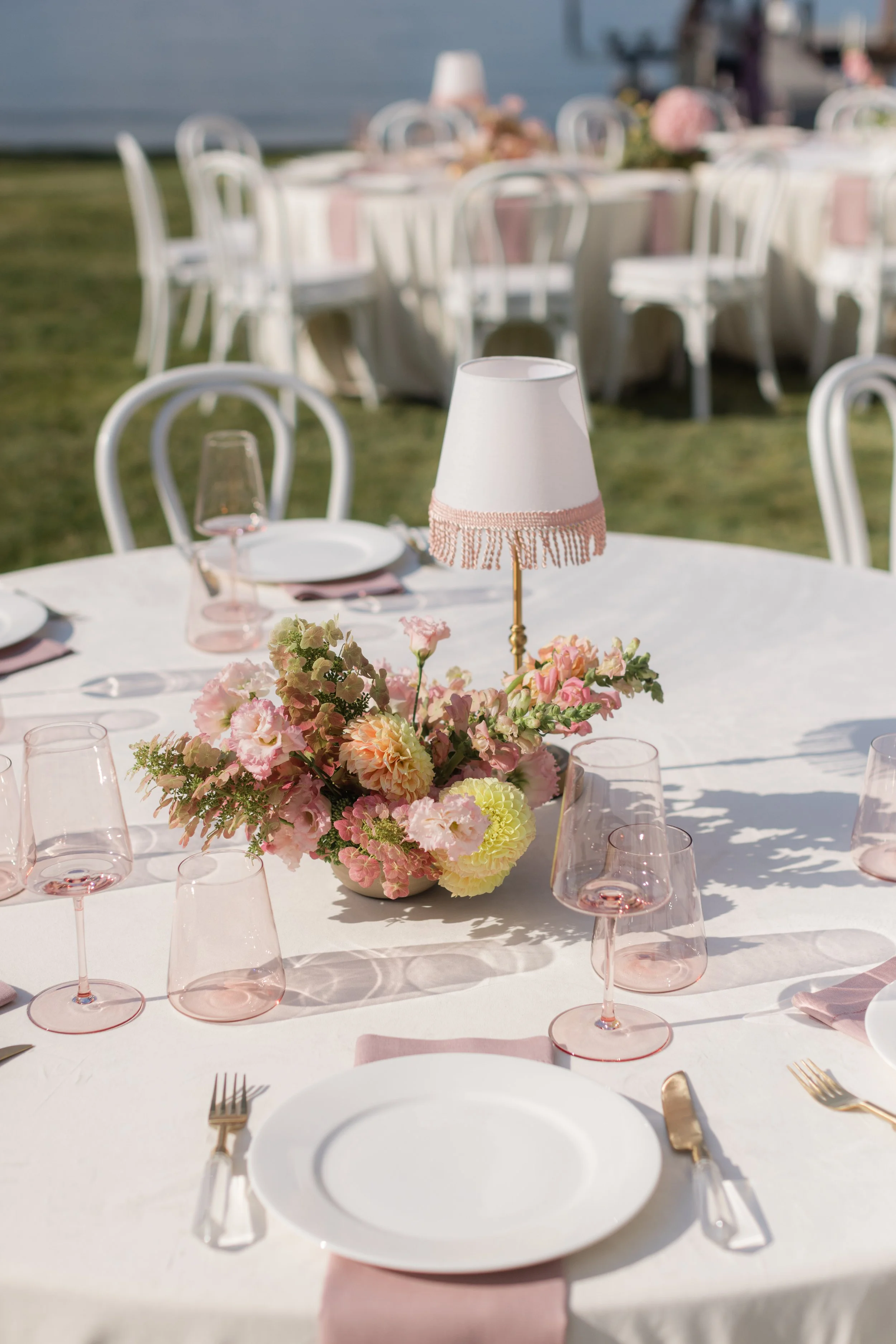 legant wedding table setting for an Okanagan wedding catered by Kin Catering