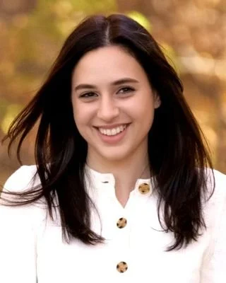 Dr. Sara Mollins, PsyD, clinical psychologist in New York City