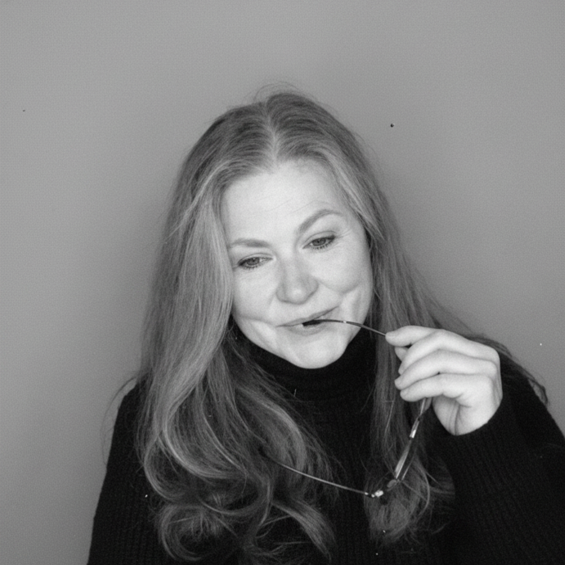 Black and white portrait of author Mary Lisa Gavenas